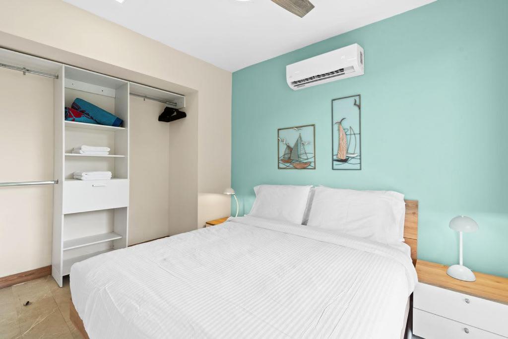 Brand New Condo Walking Distance to Playas del Coco Beach