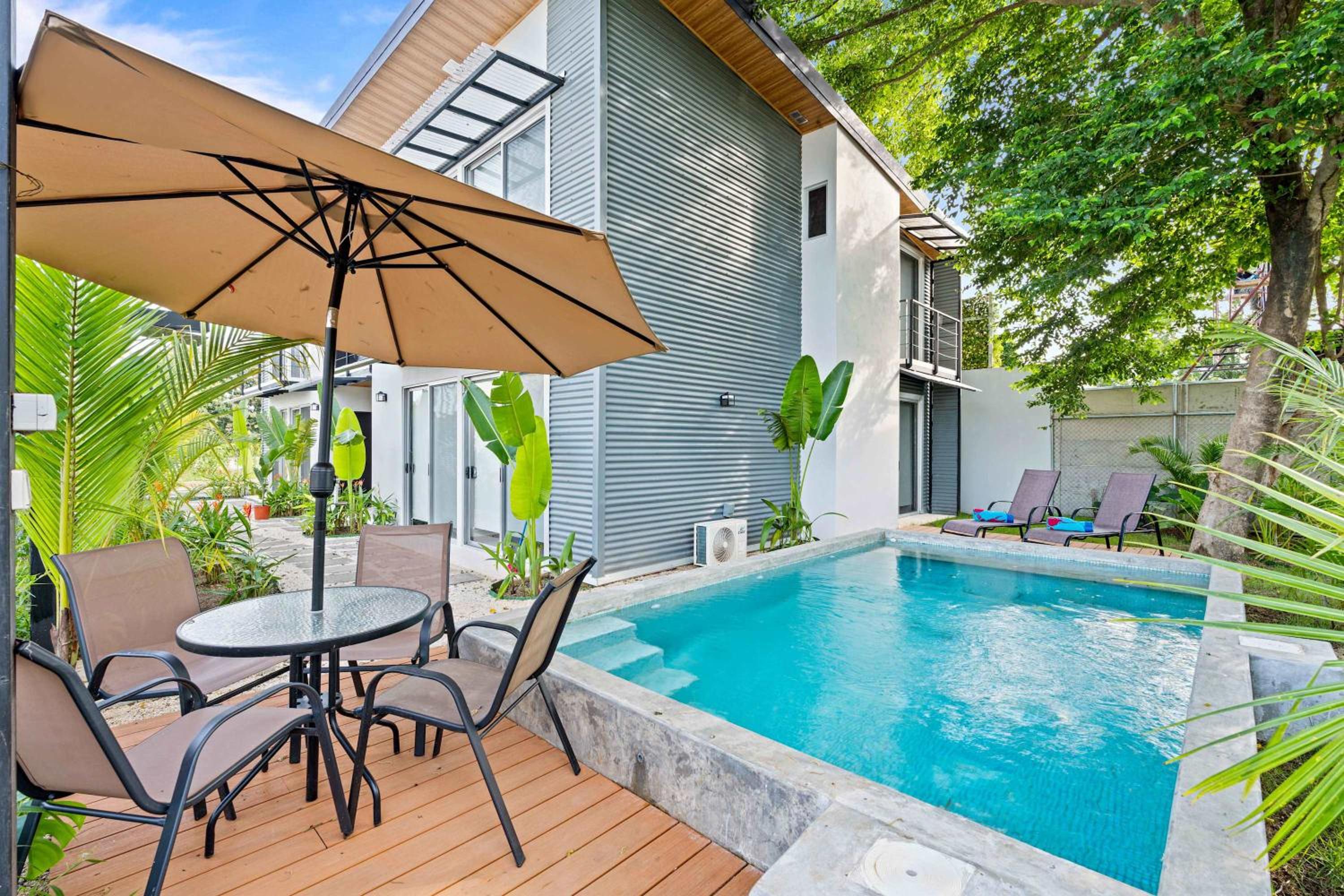 Brand New Condo Walking Distance to Playas del Coco Beach