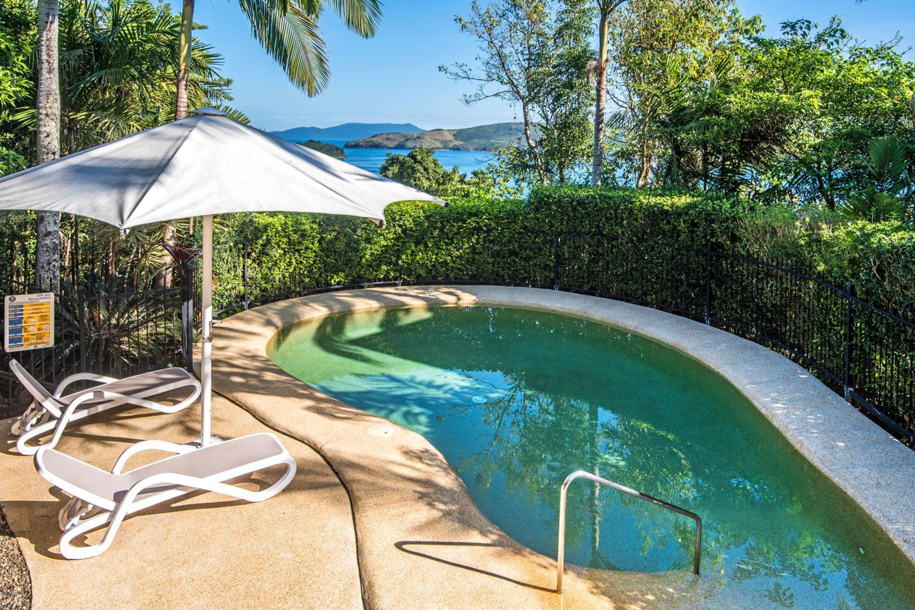 Oasis Apartments on Hamilton Island by HIHA