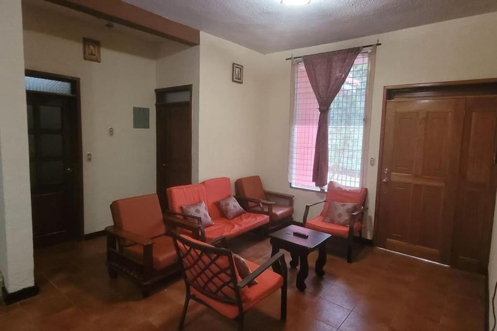 Casa Bugambilias