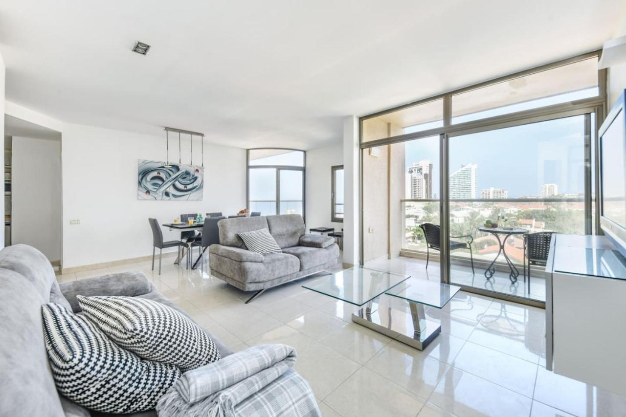 Herzliya Seaside Charming Home view 3