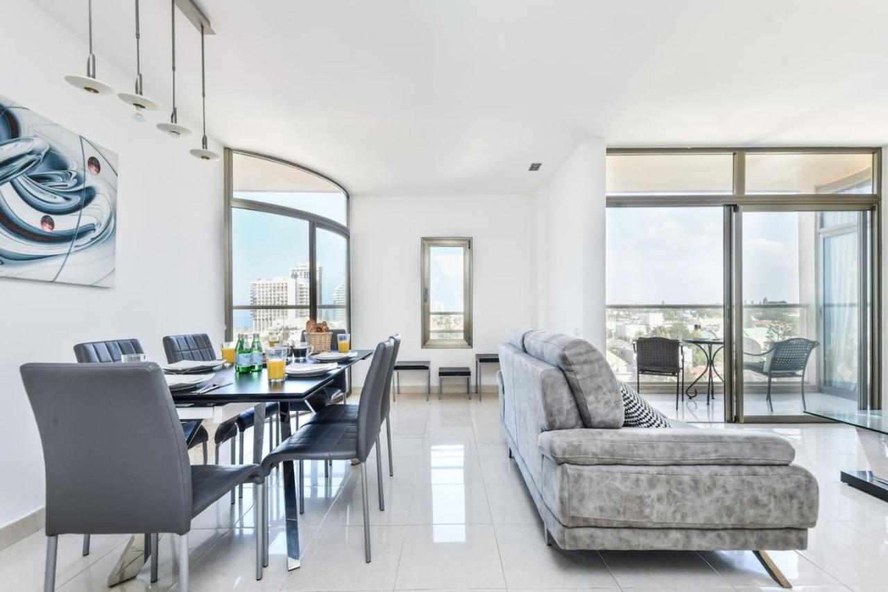 Herzliya Seaside Charming Home view 2
