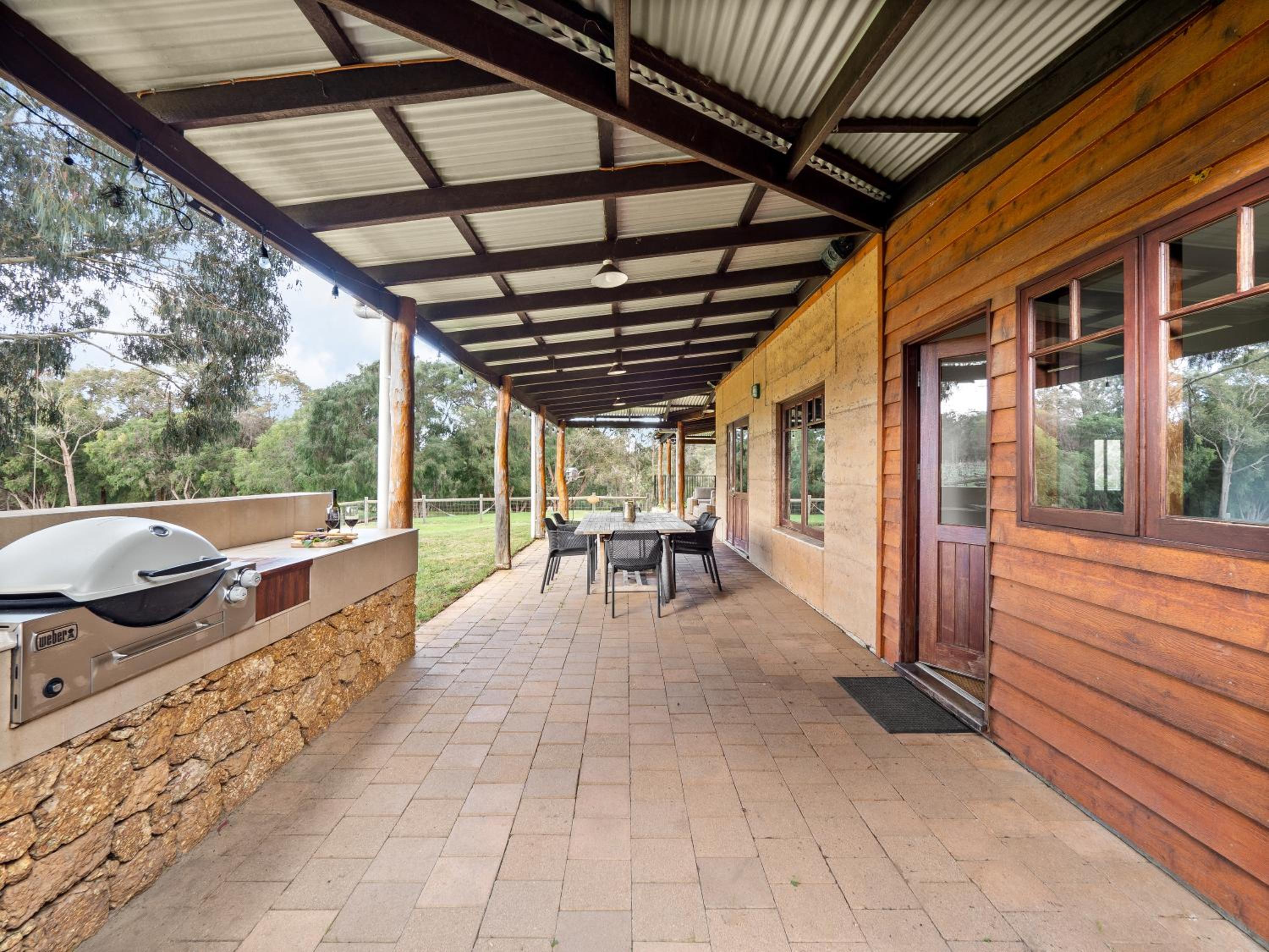 Island Brook Estate Vineyard and Chalets