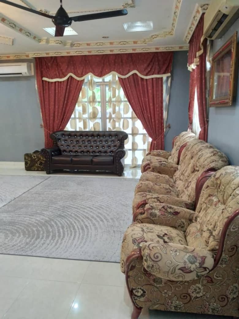 Homestay Banglo Tengah Pekan photo 2