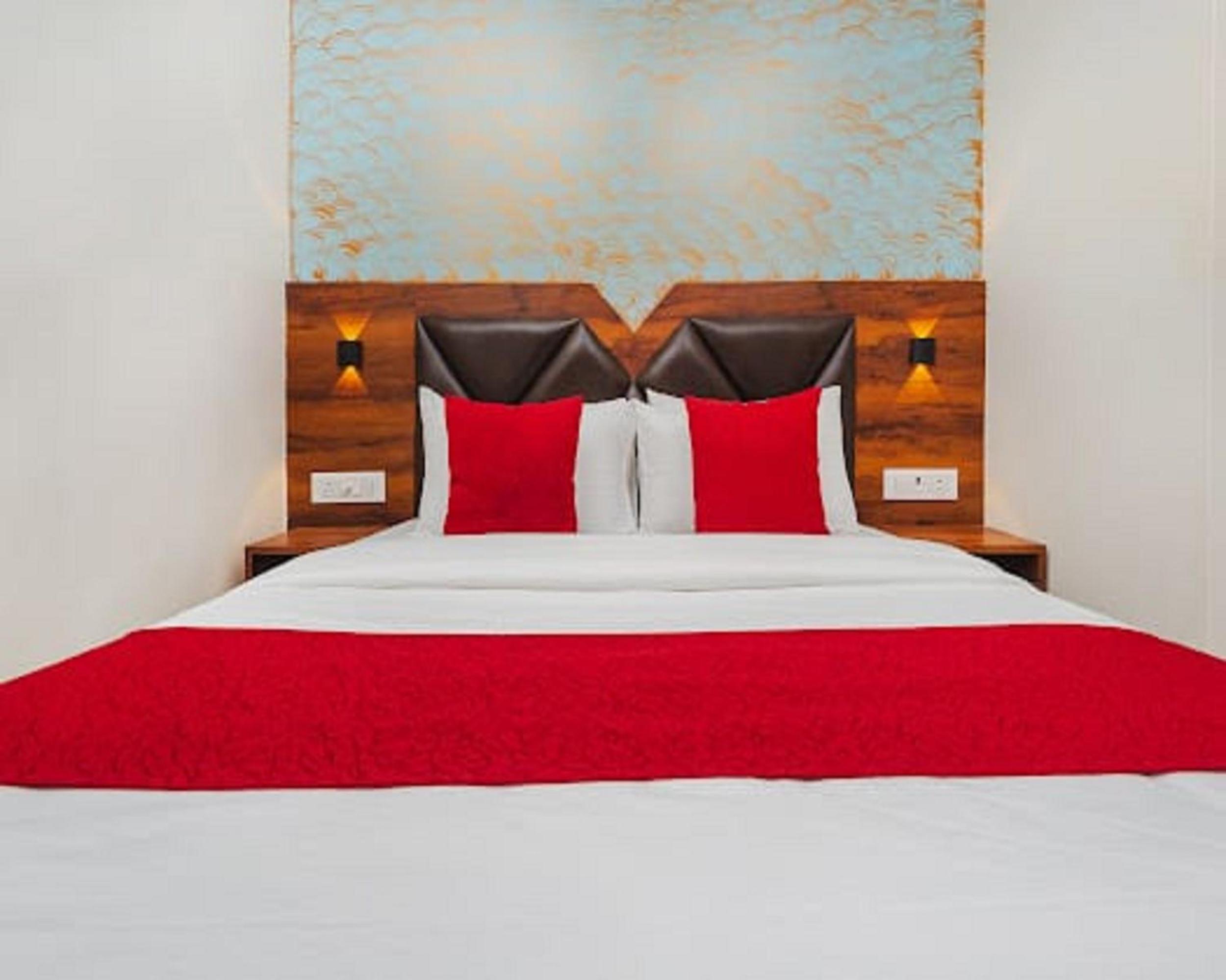 Hotel Golden Sands Inn Aslpha view 5