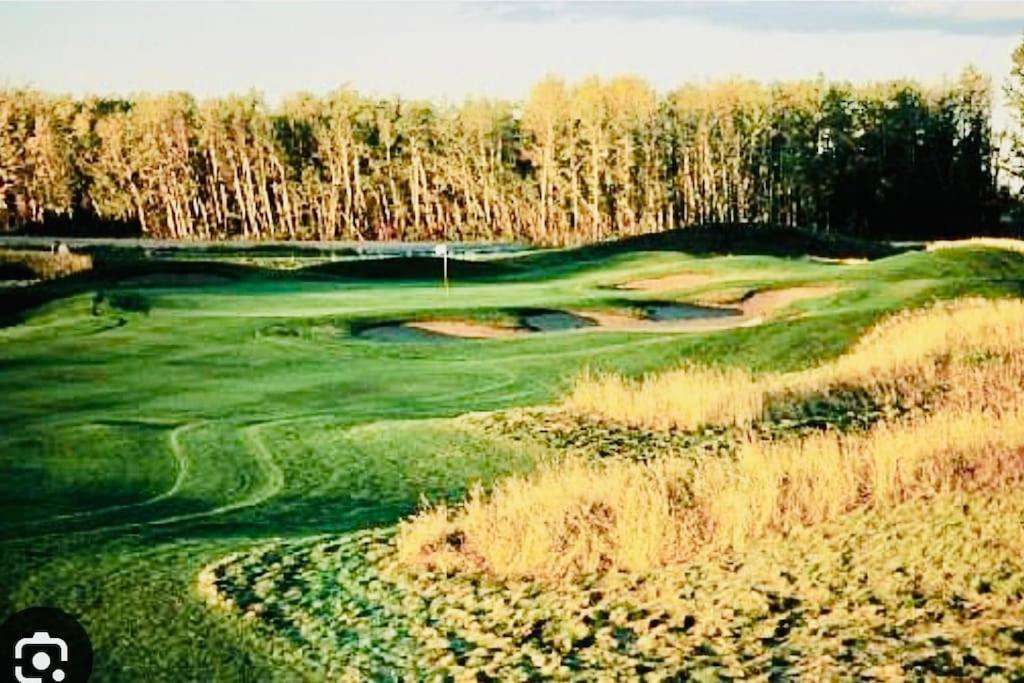 Brand New Entire Luxury Home ,10Sleep- AirHockey,PoolTable-14 Min To Airport and South Edmonton, Party or Events Strictly Restricted
