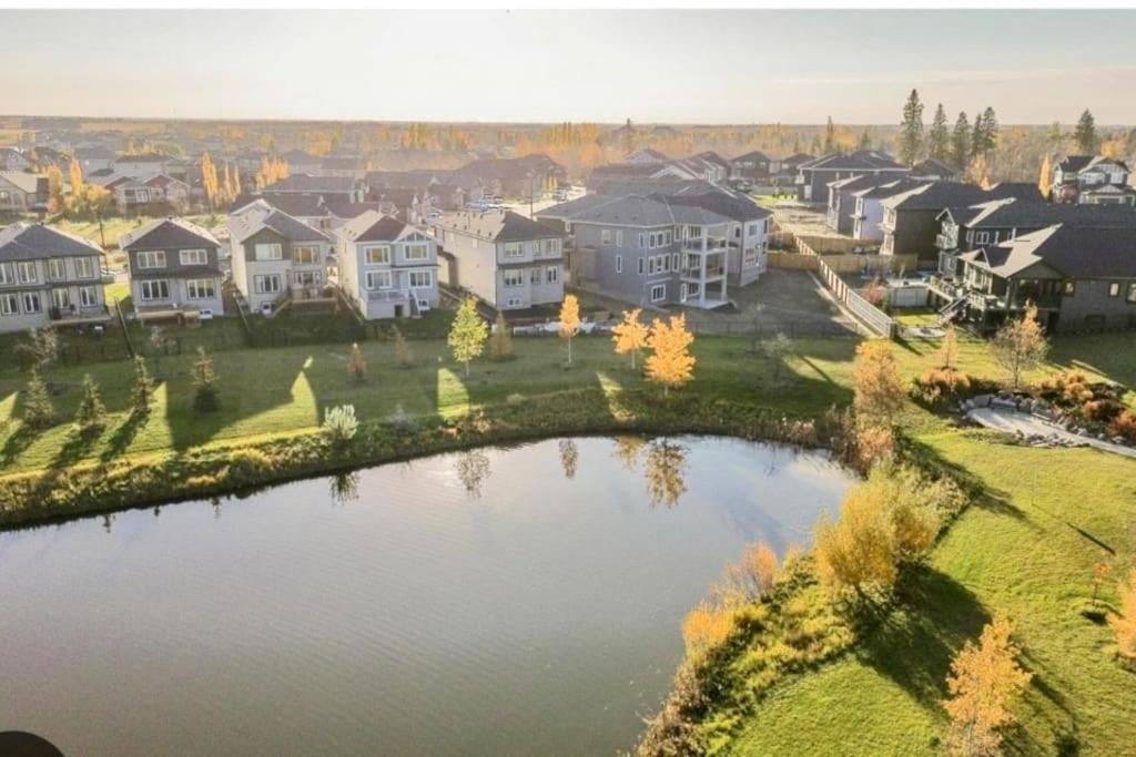 Brand New Entire Luxury Home ,10Sleep- AirHockey,PoolTable-14 Min To Airport and South Edmonton, Party or Events Strictly Restricted