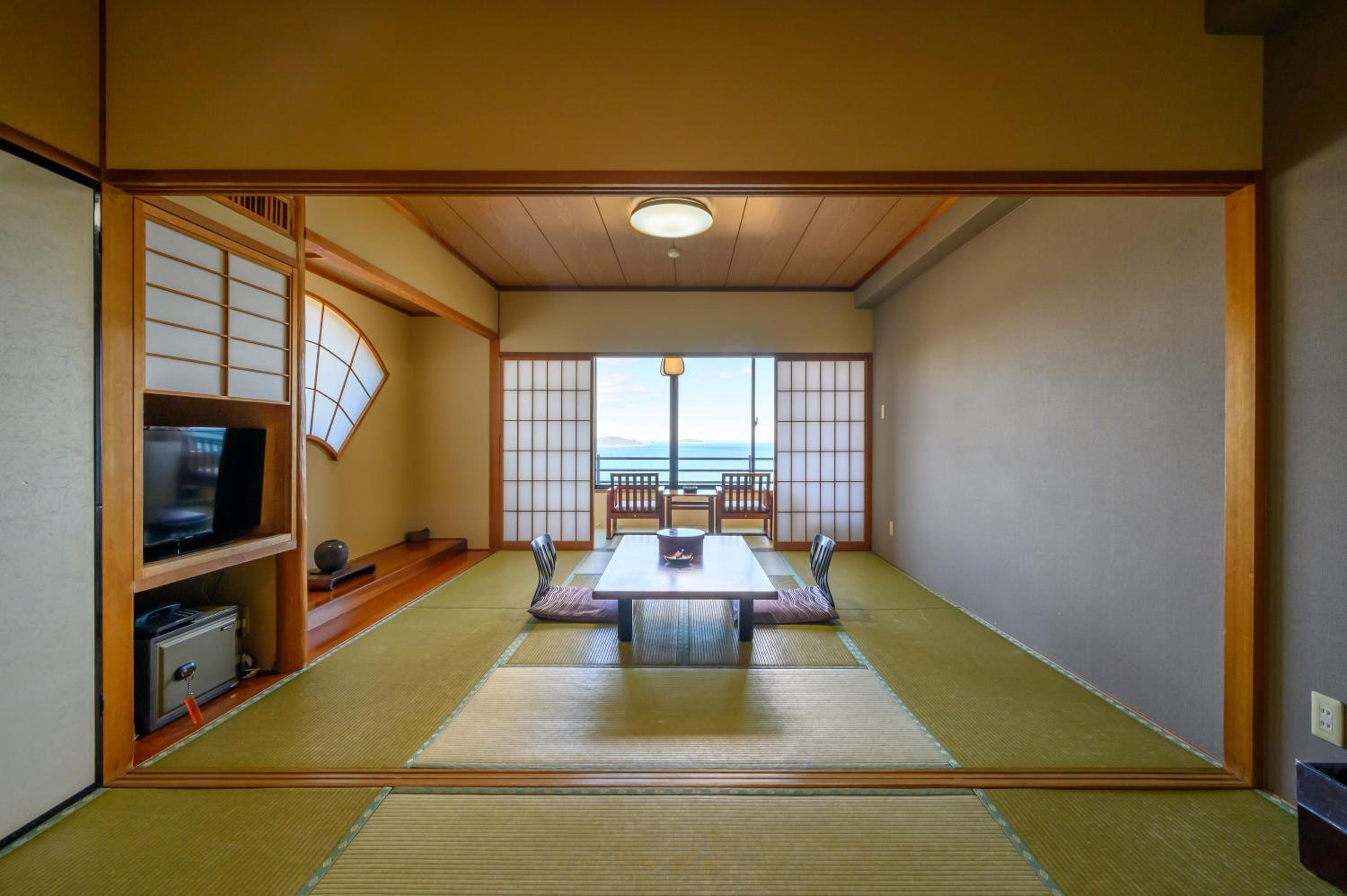 絶景海風癒し庵 新八屋