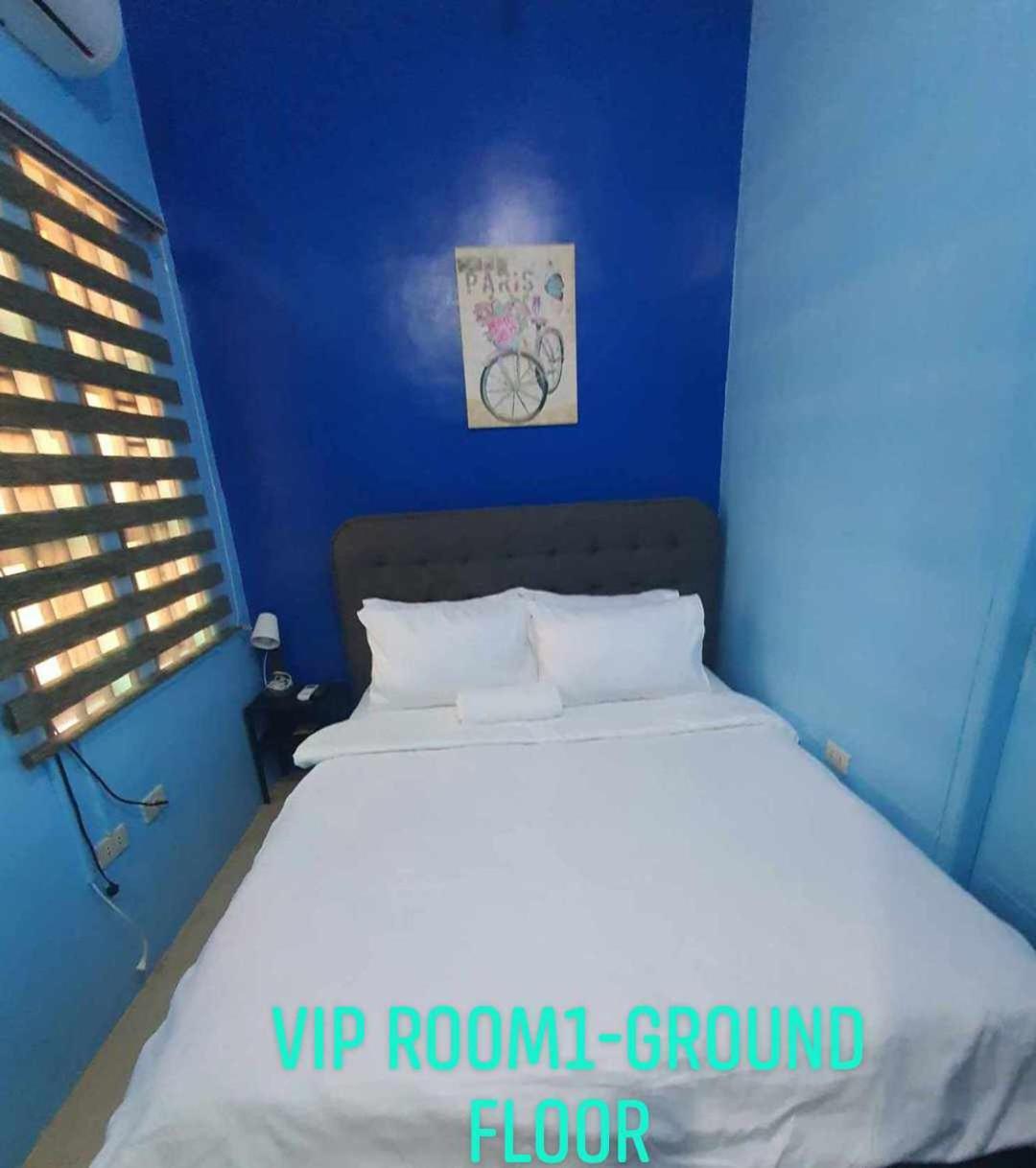 Lucena Meg's Studio Apmnt VIP rm-Near SM-Wifi view 5