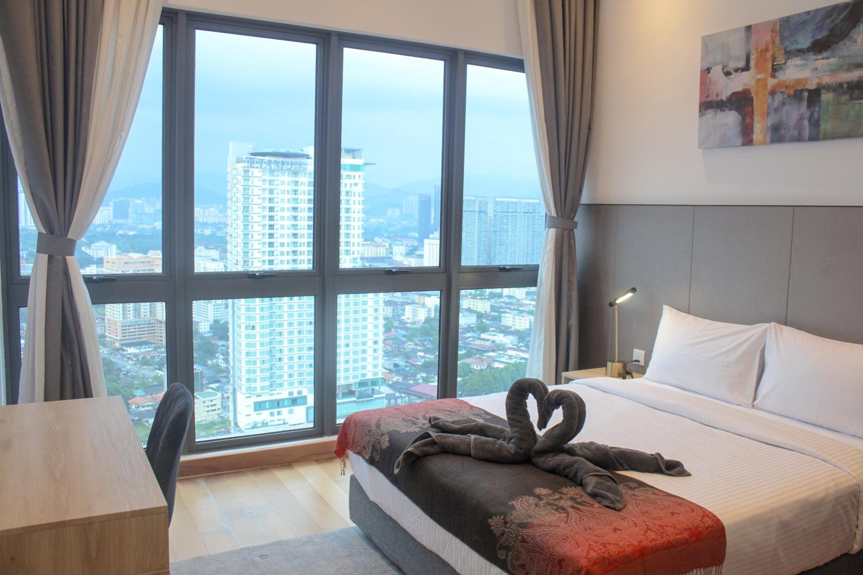Luxe Suites Home KLCC