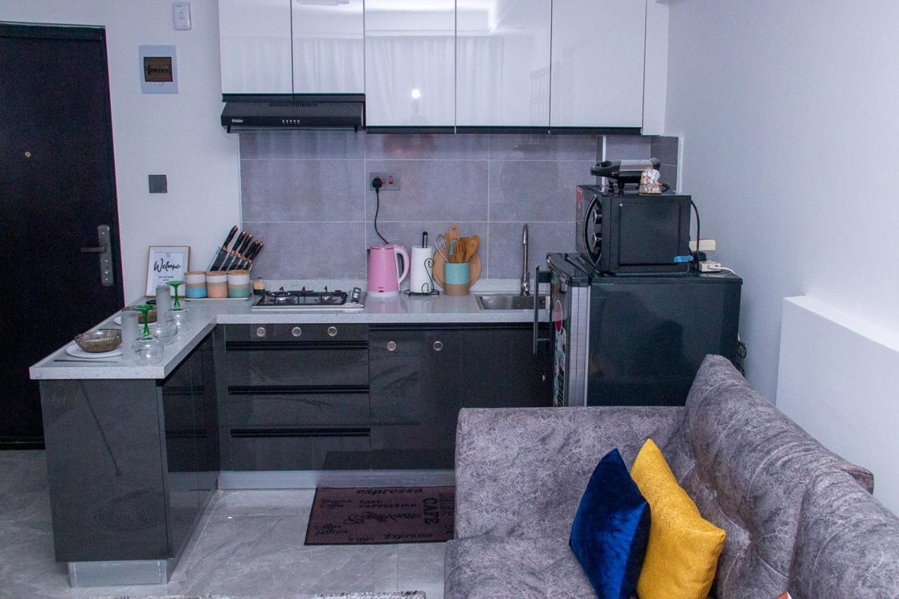 Modern 1 Bedroom Apartment