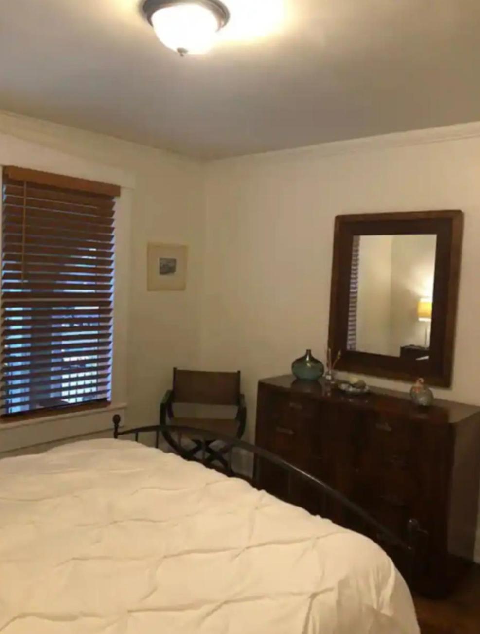 Family and Pet friendly Charming Cozy Casita view 5