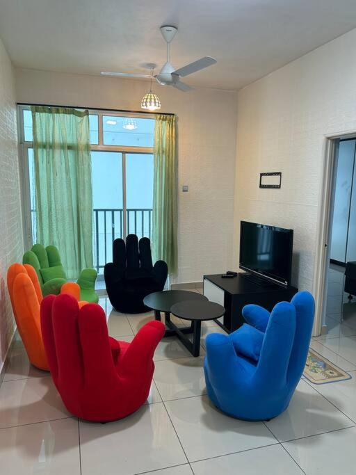 Twin Danga at Perling Entire Unit with 2 bedrooms