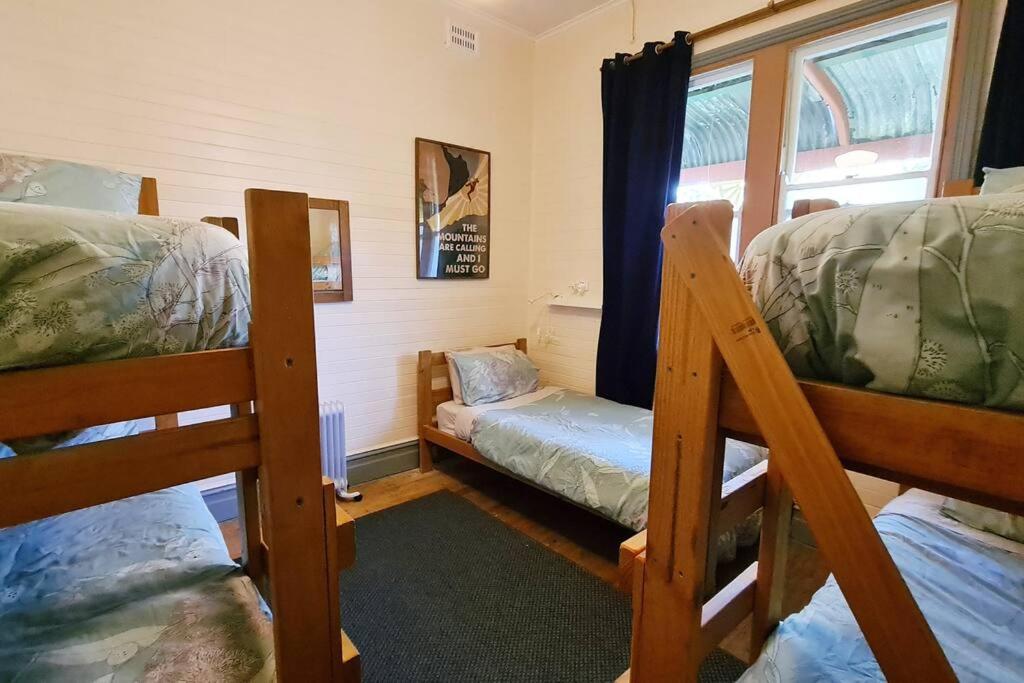 No14 - Unique Blue Mountains Home Away from Home
