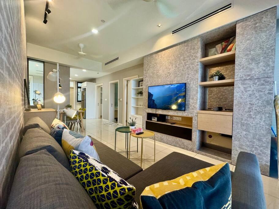 Designer Touch Luxurious Stay with Infinity Pool photo 1