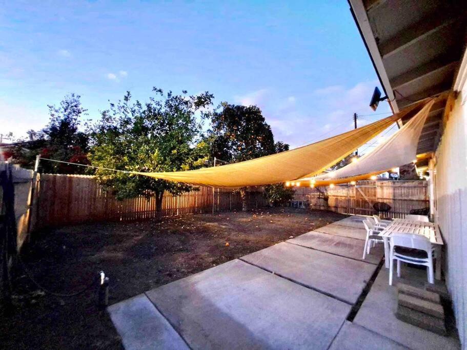 Spacious 3BR Modern Home in LA Perfect for Family - Property Image 49