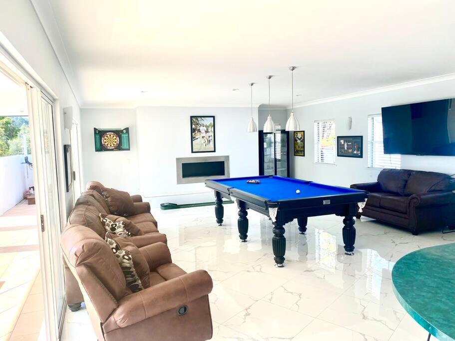 Brisbane Palm Springs-Inspired Home on Golf Course