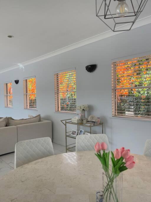 Brisbane Palm Springs-Inspired Home on Golf Course