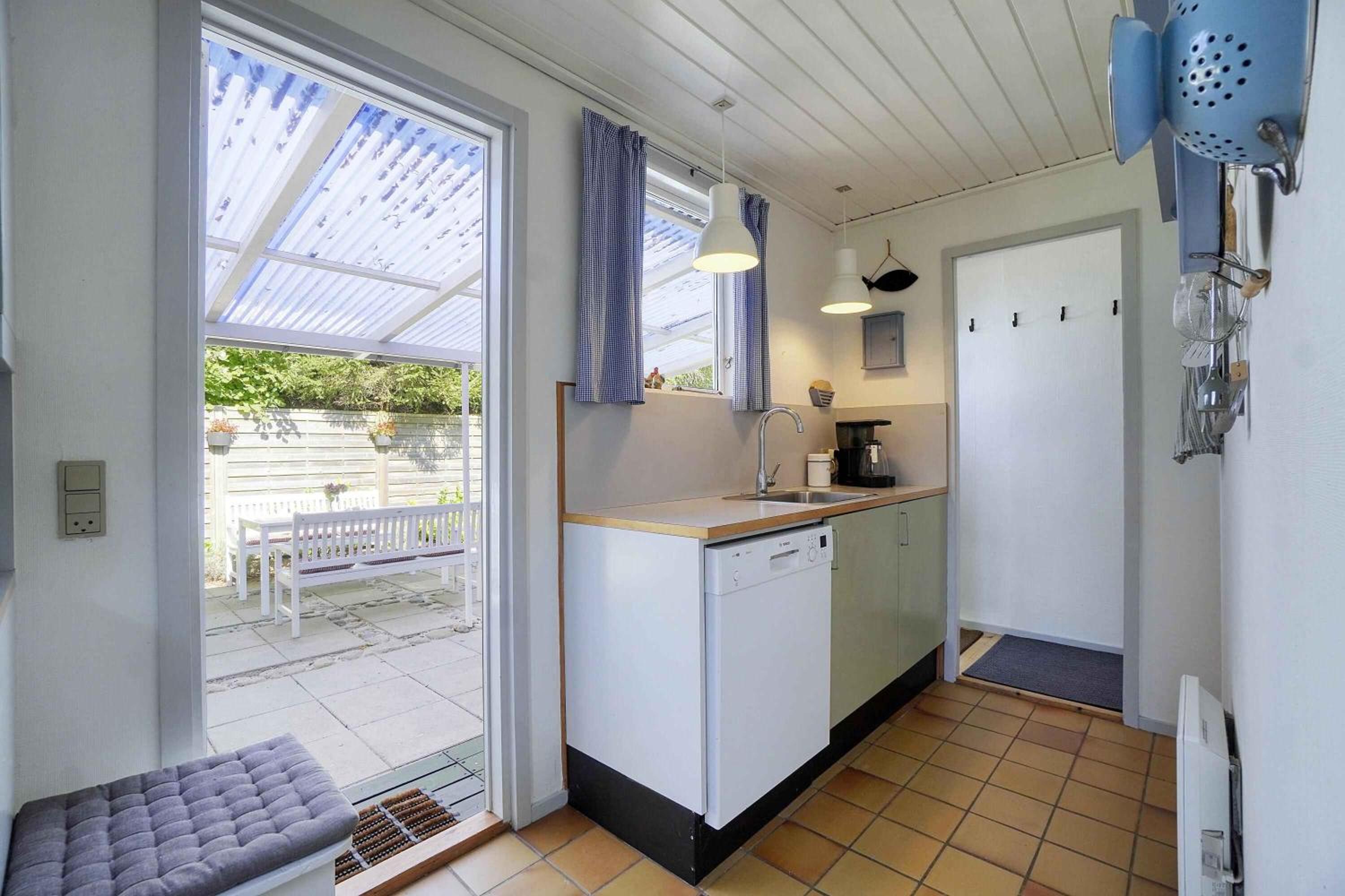 Charming Holiday House Near The Beach