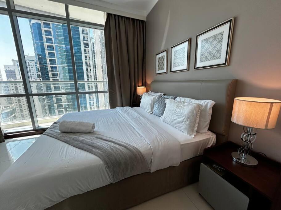 Penthouse Two Bedroom Sea View luxurious