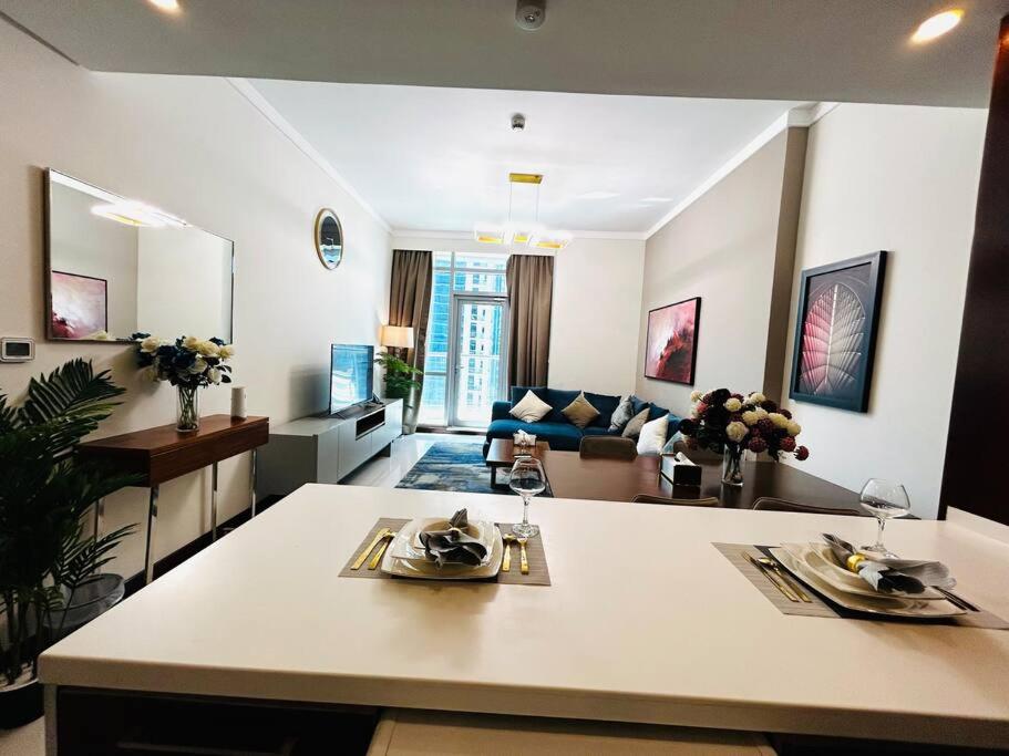 Penthouse Two Bedroom Sea View luxurious