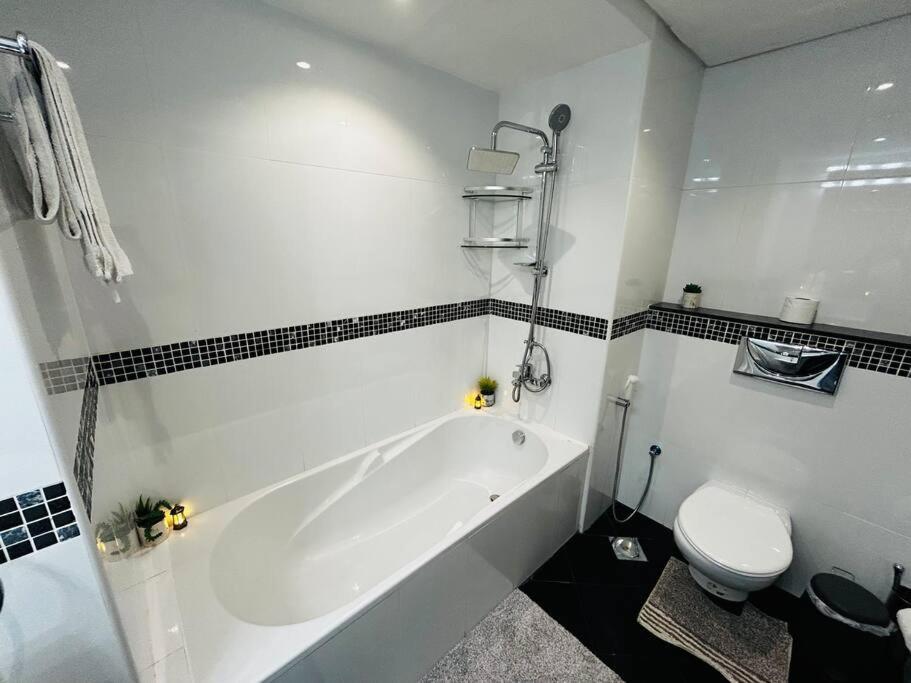 Penthouse Two Bedroom Sea View luxurious