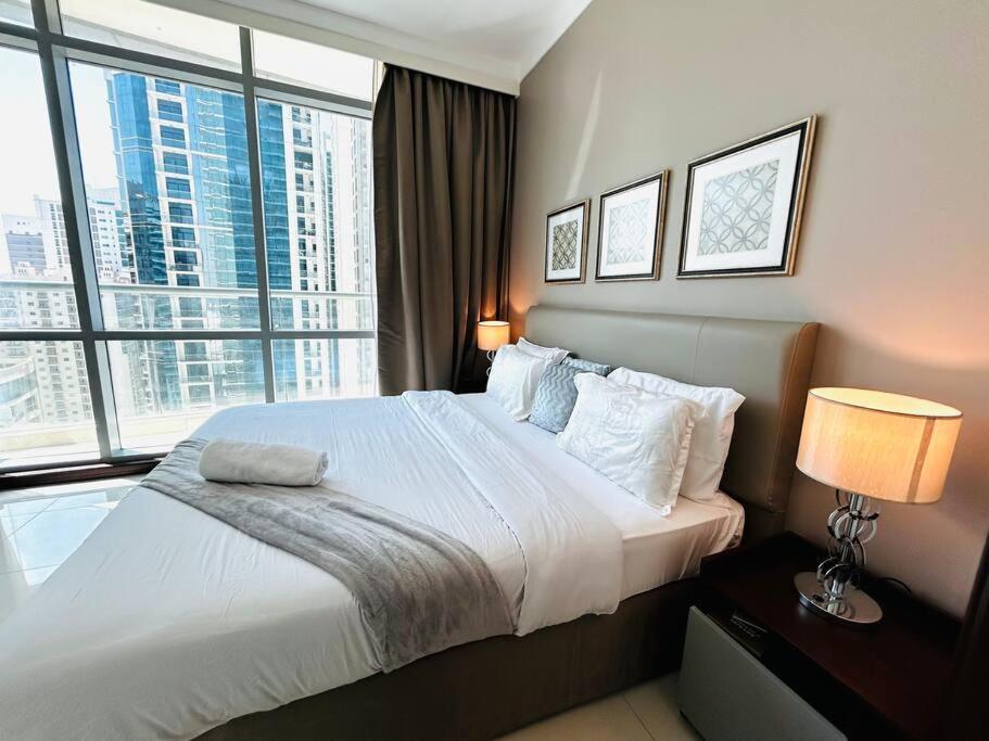 Penthouse Two Bedroom Sea View luxurious
