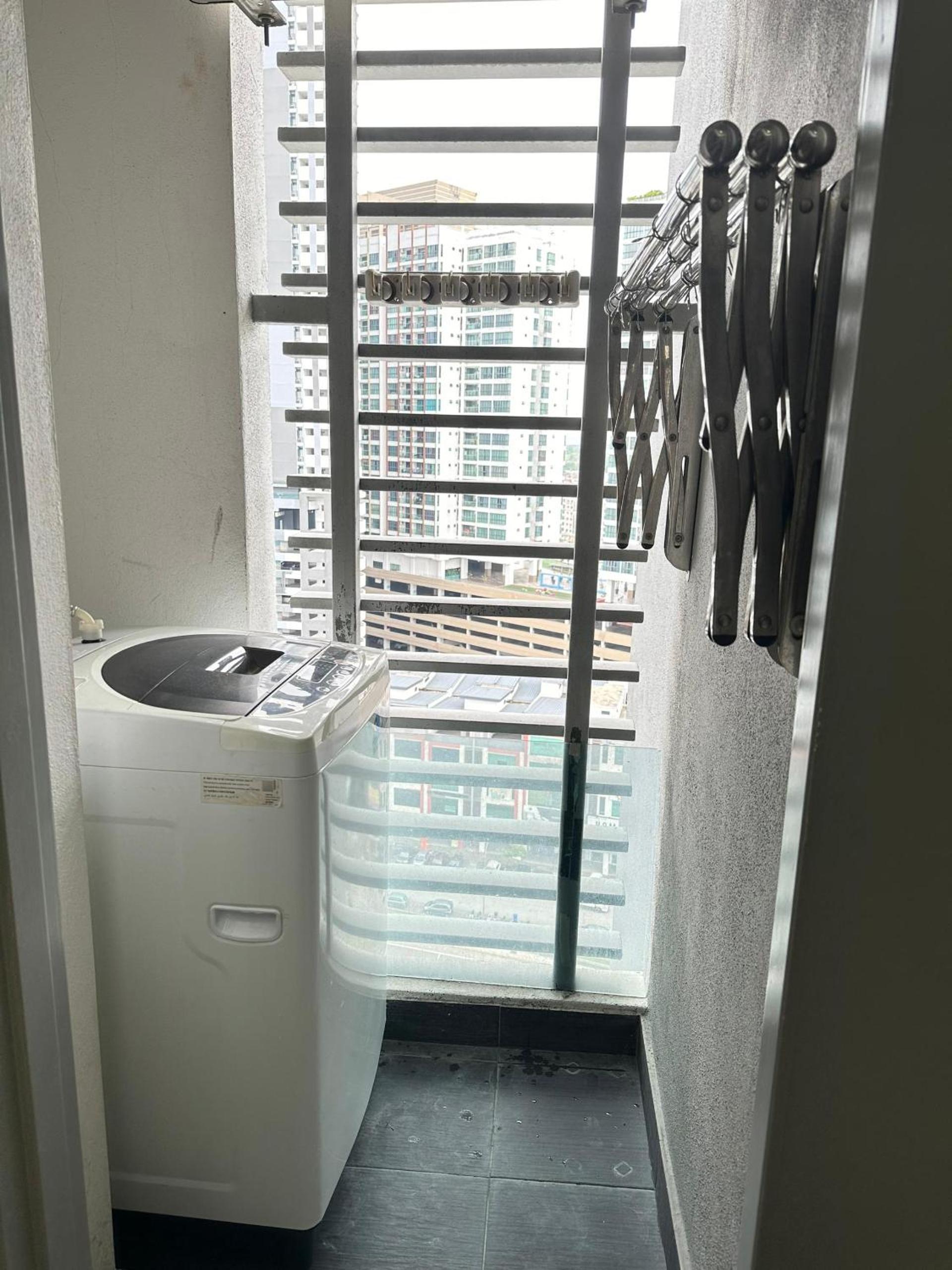 Silksky Service Apartment -1BR, 4pax - Free Parking, Netflix, High speed WIFI - Near The MINES, Serdang, IOI City Mall, UTAR, UPM, Cheras Selatan photo 7