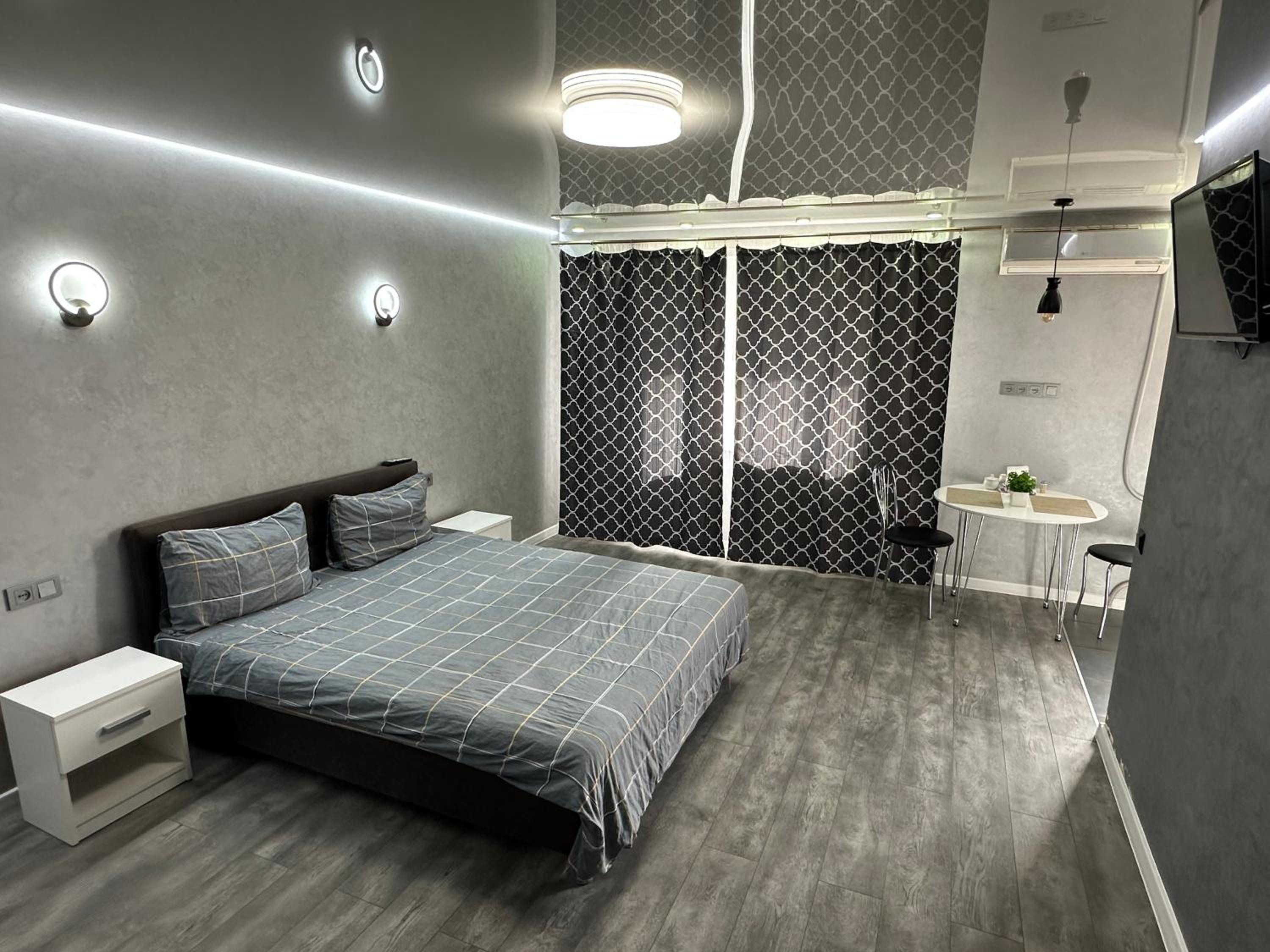 ApartCenter ВИП апартаменты в центре города на Гагарина view 5