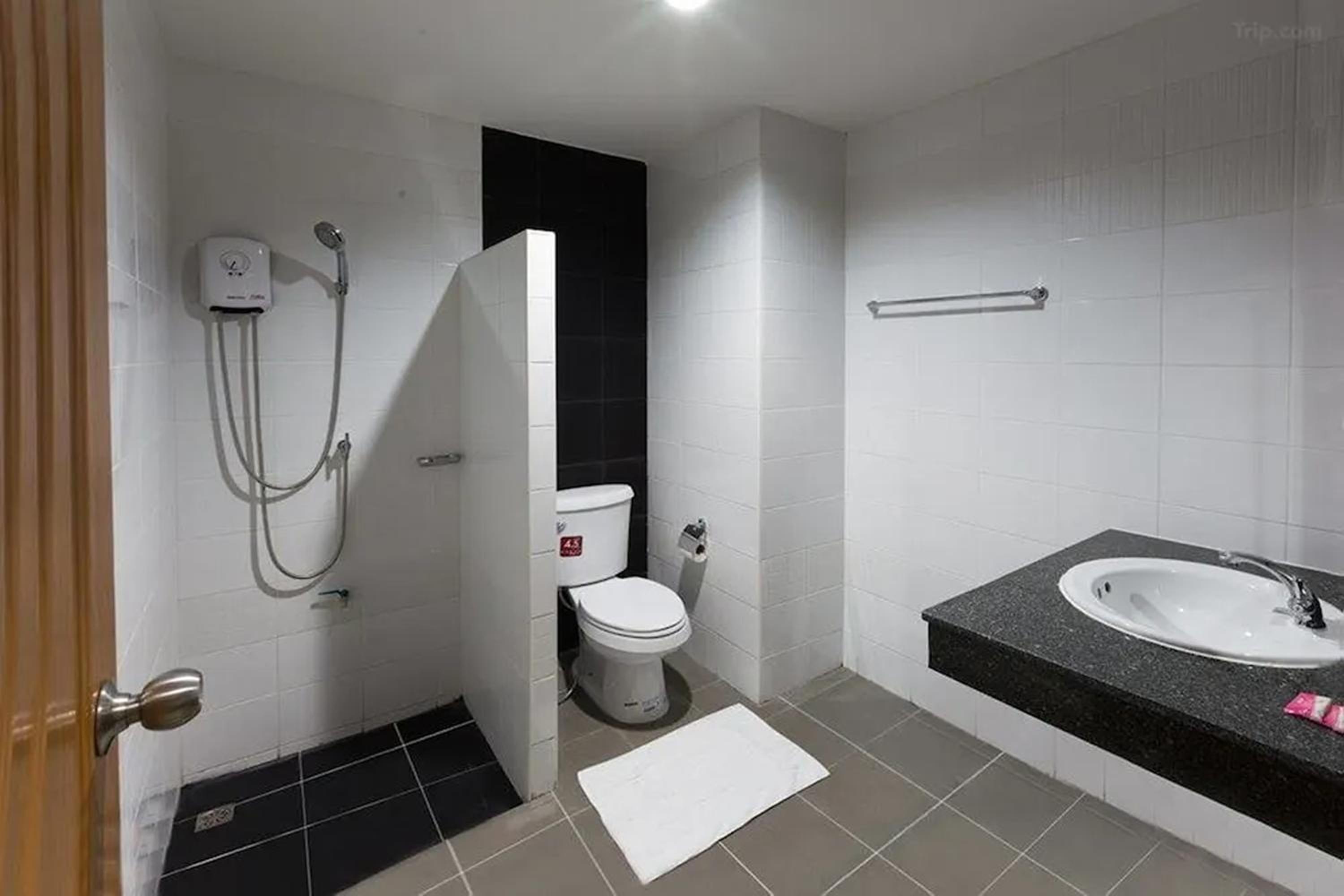 JJ Residence Phuket Town