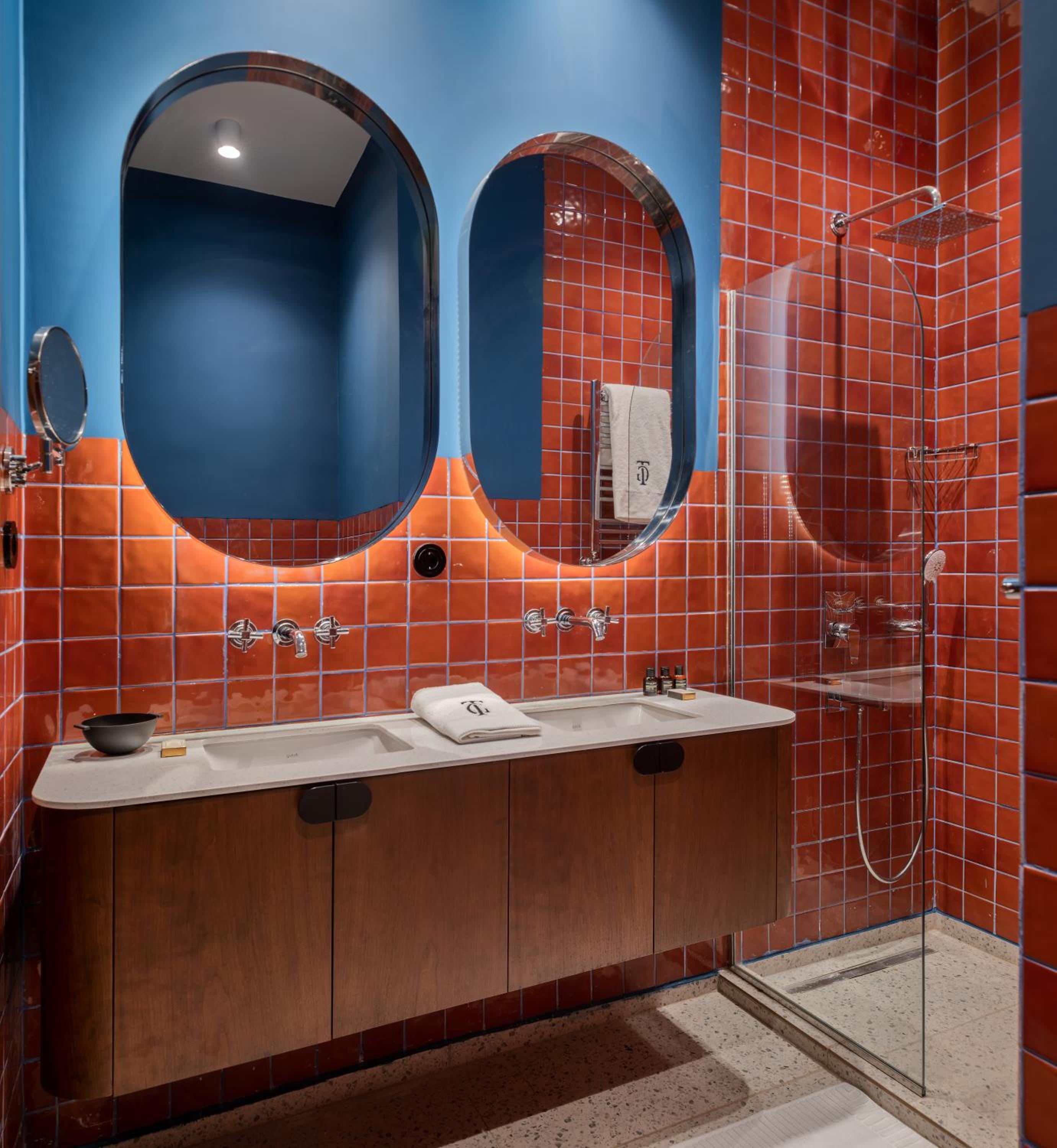 GentleTom - Image 40