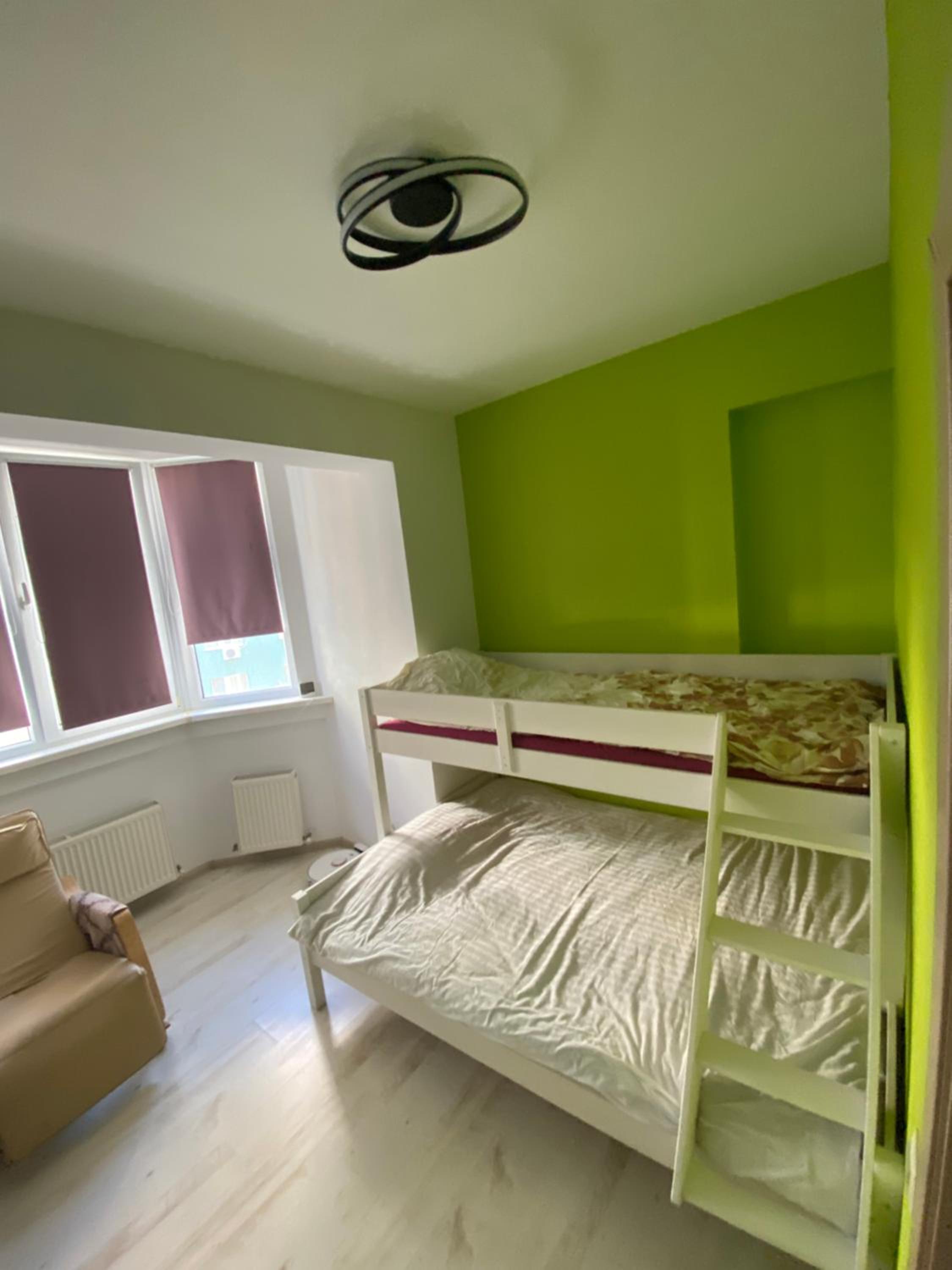 Magenta Apartment