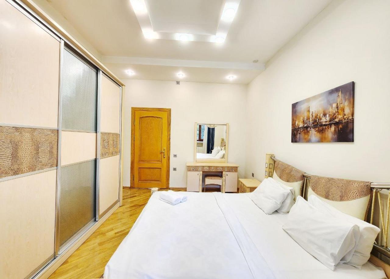 Sahil Apartment Formula1 view