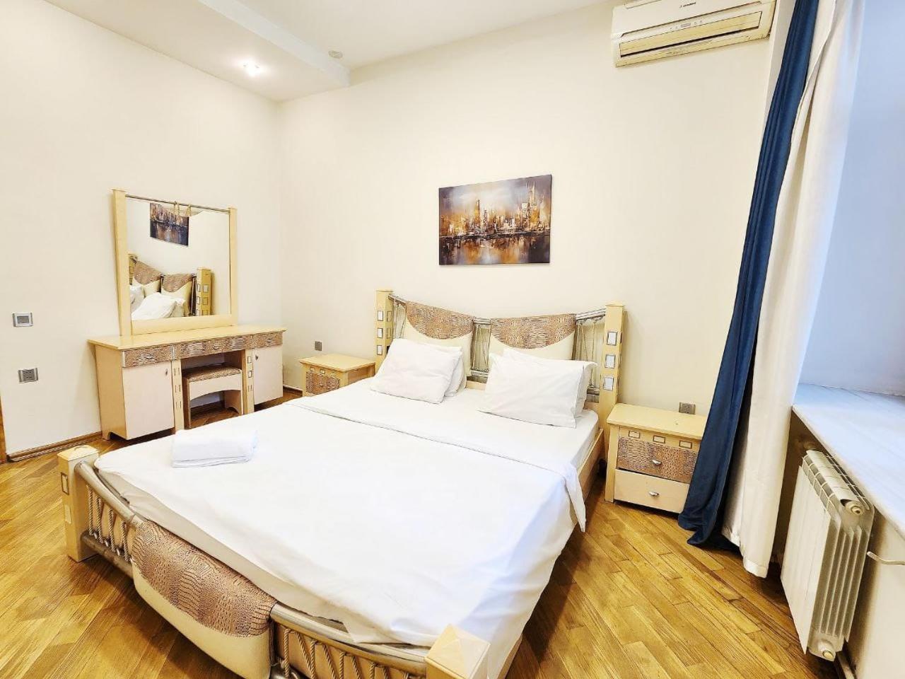 Sahil Apartment Formula1 view