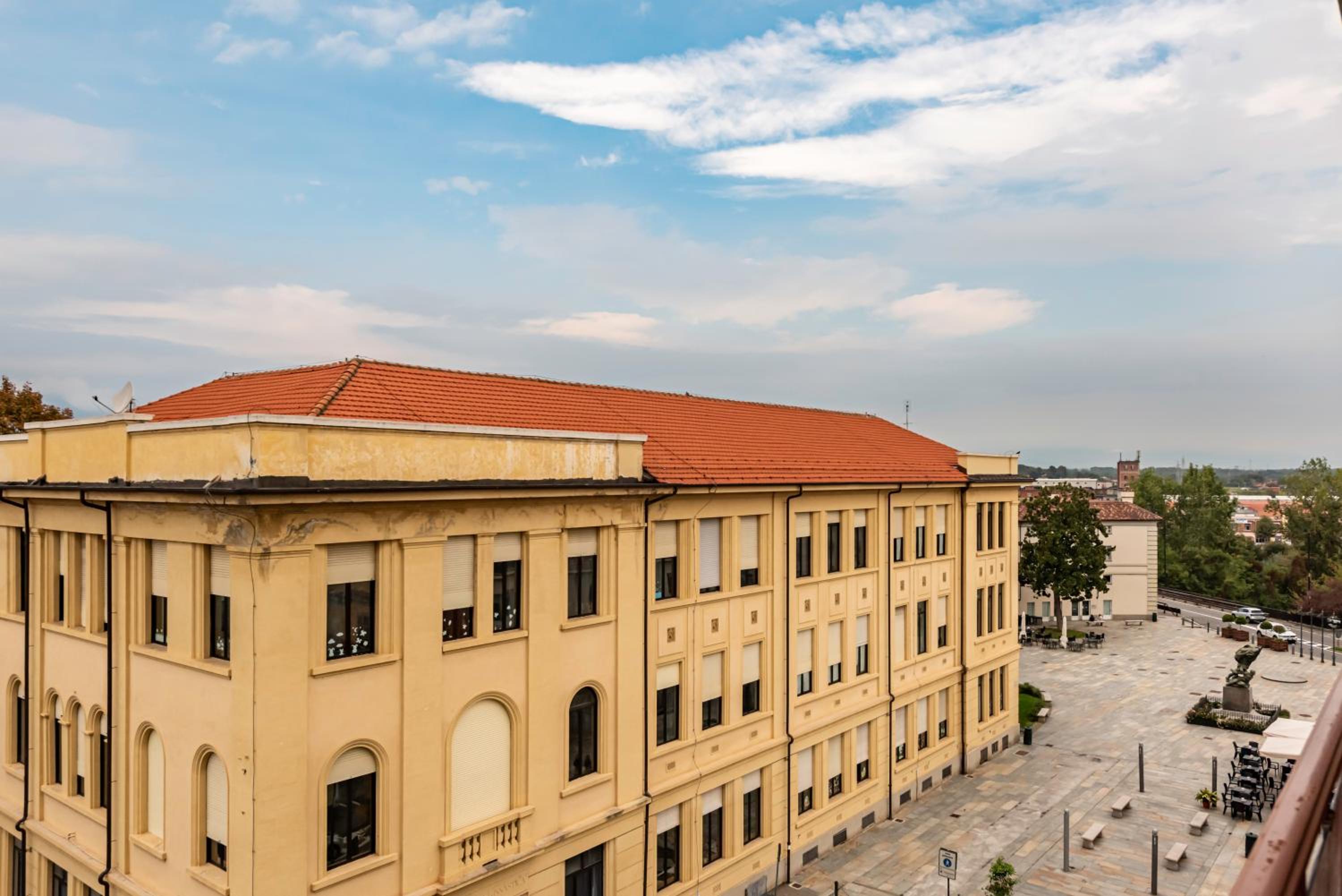 Happy Venaria by Rentbeat view 4