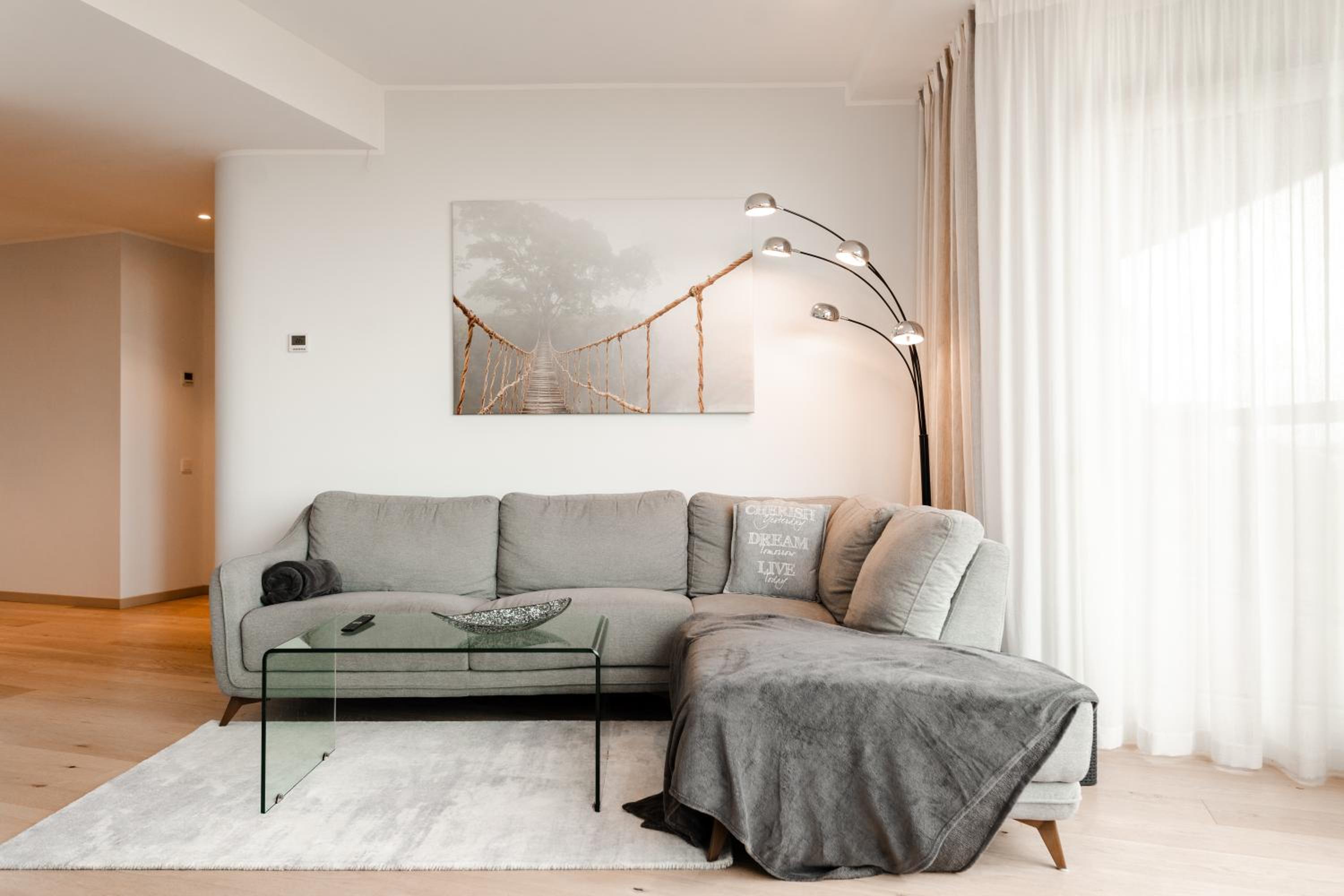 Luxurious Skyline Residence apartment
