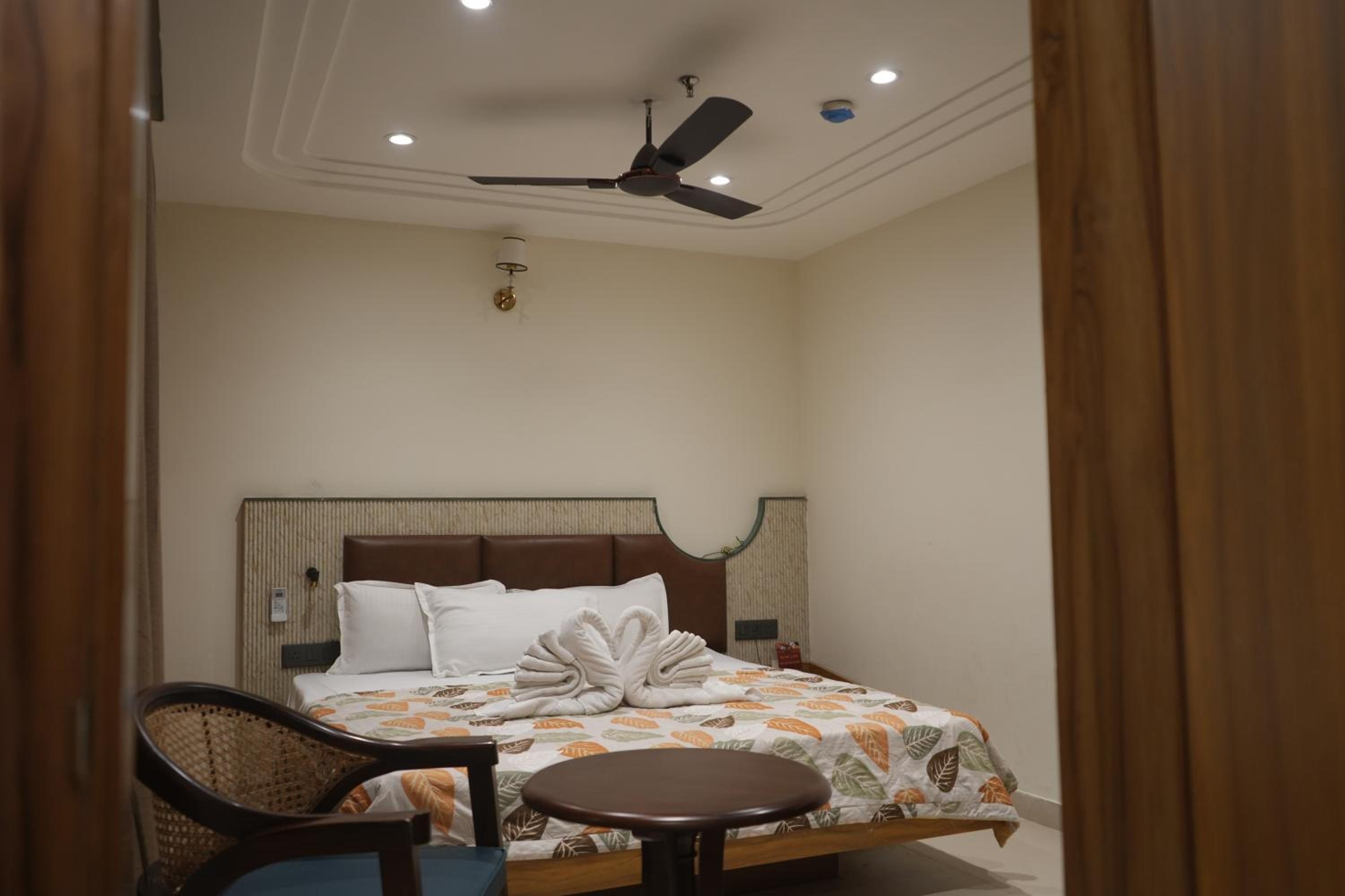 Hotel Calista Square