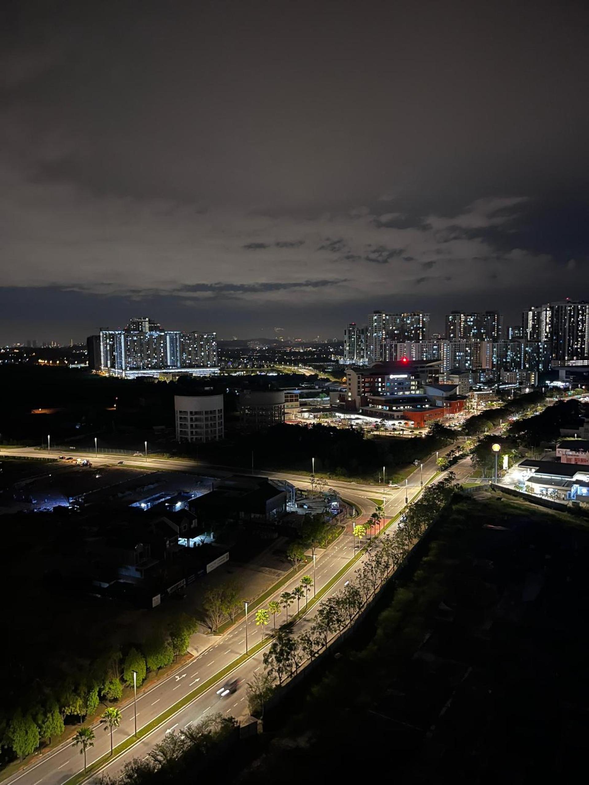2BR Cozy Lakefront Duplex near Tamarind Square photo 3