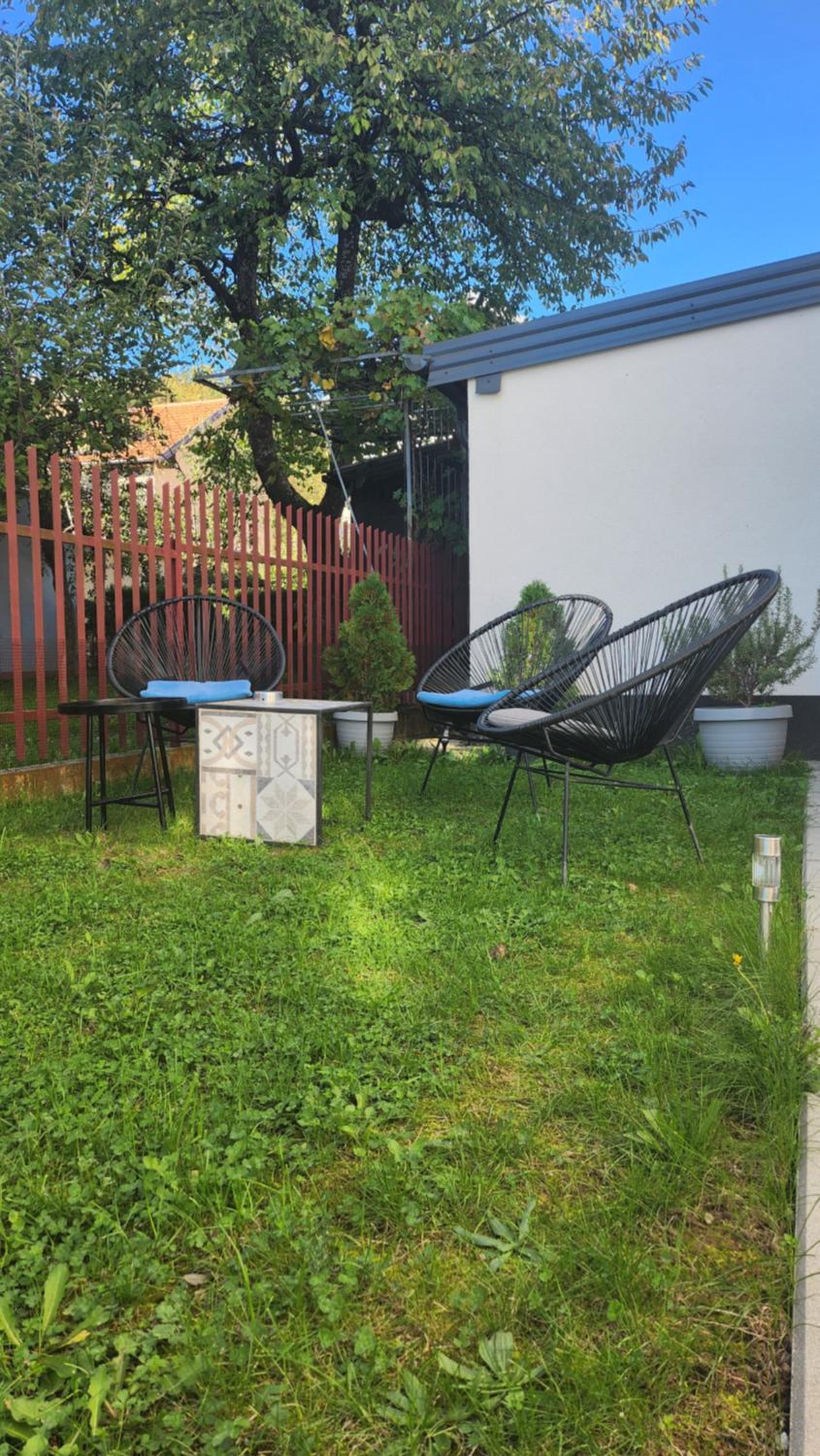 Apartmani Dobrinja - Free parking- Rent a car