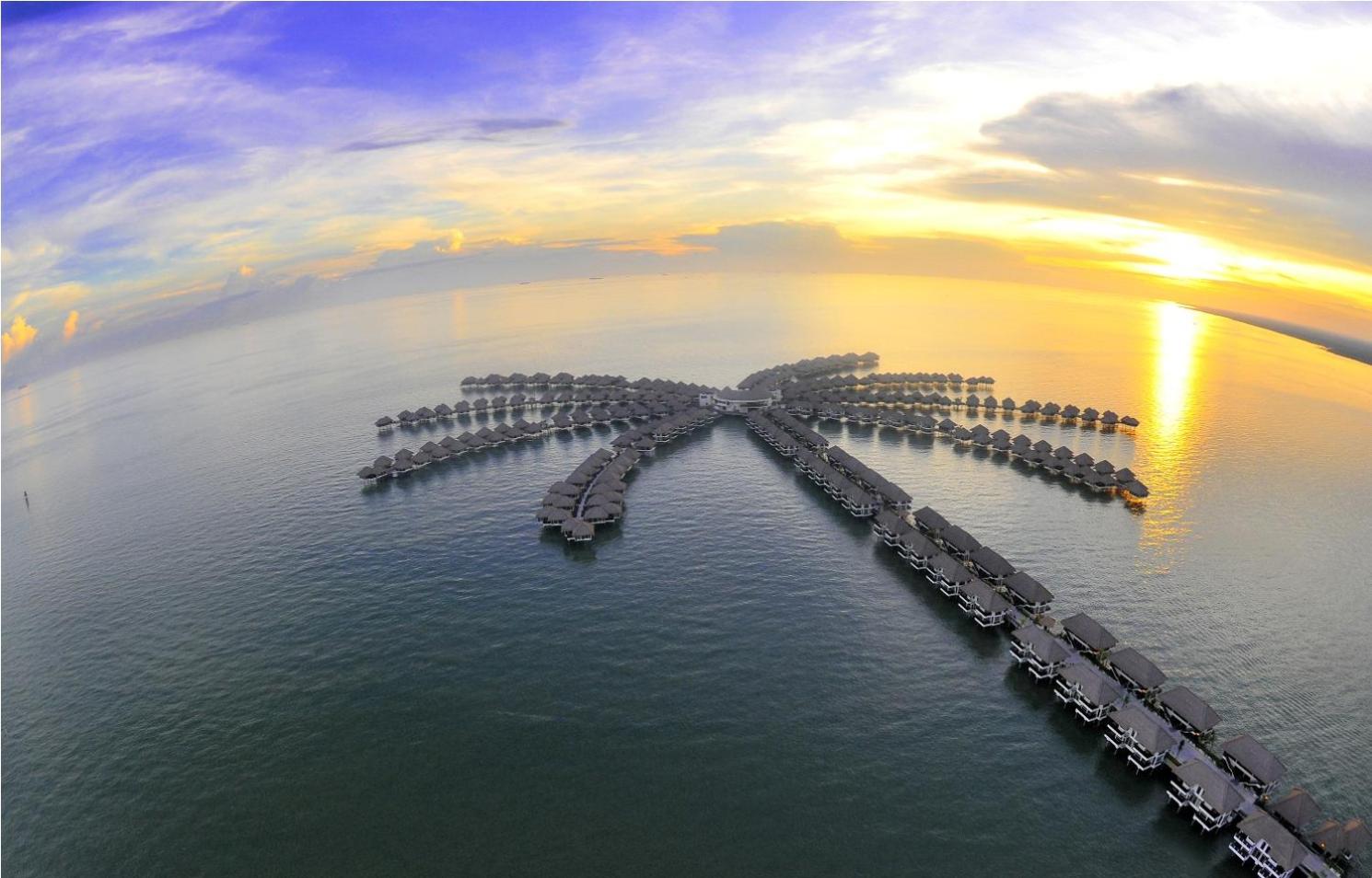 Avani Sepang Goldcoast Resort Family Villa