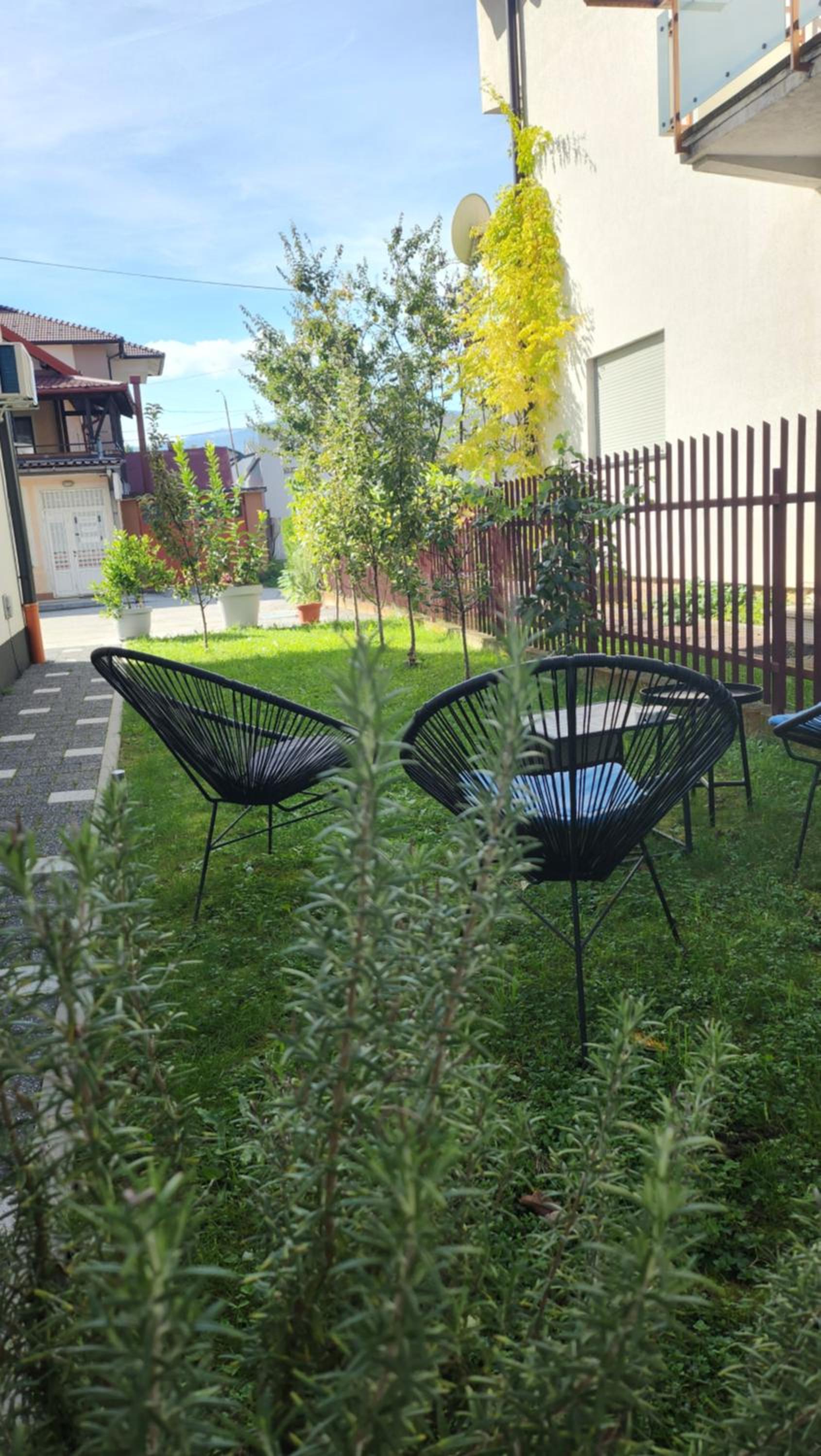 Apartmani Dobrinja - Free parking- Rent a car