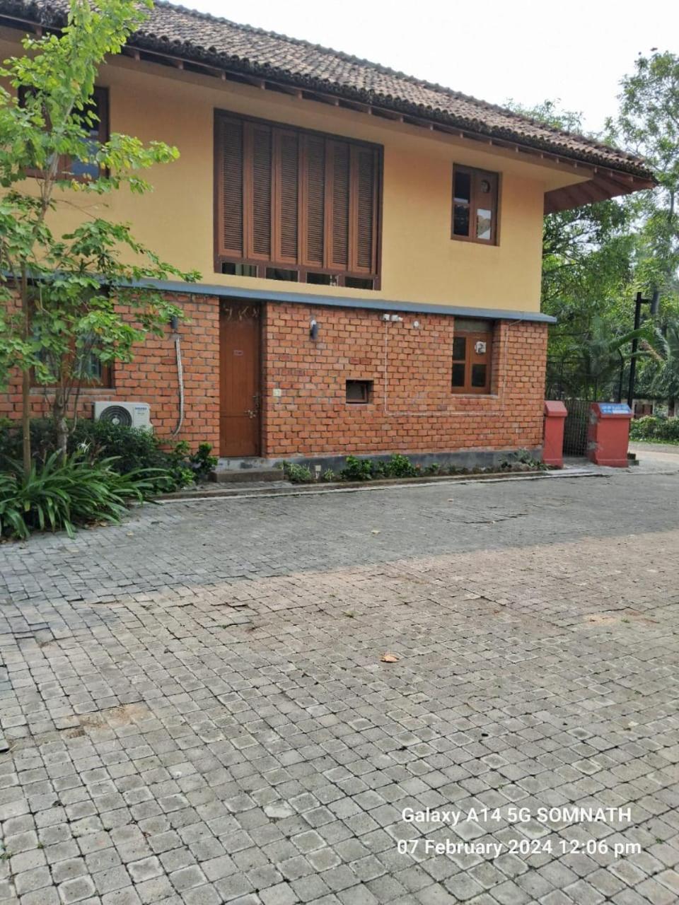 Photo 6