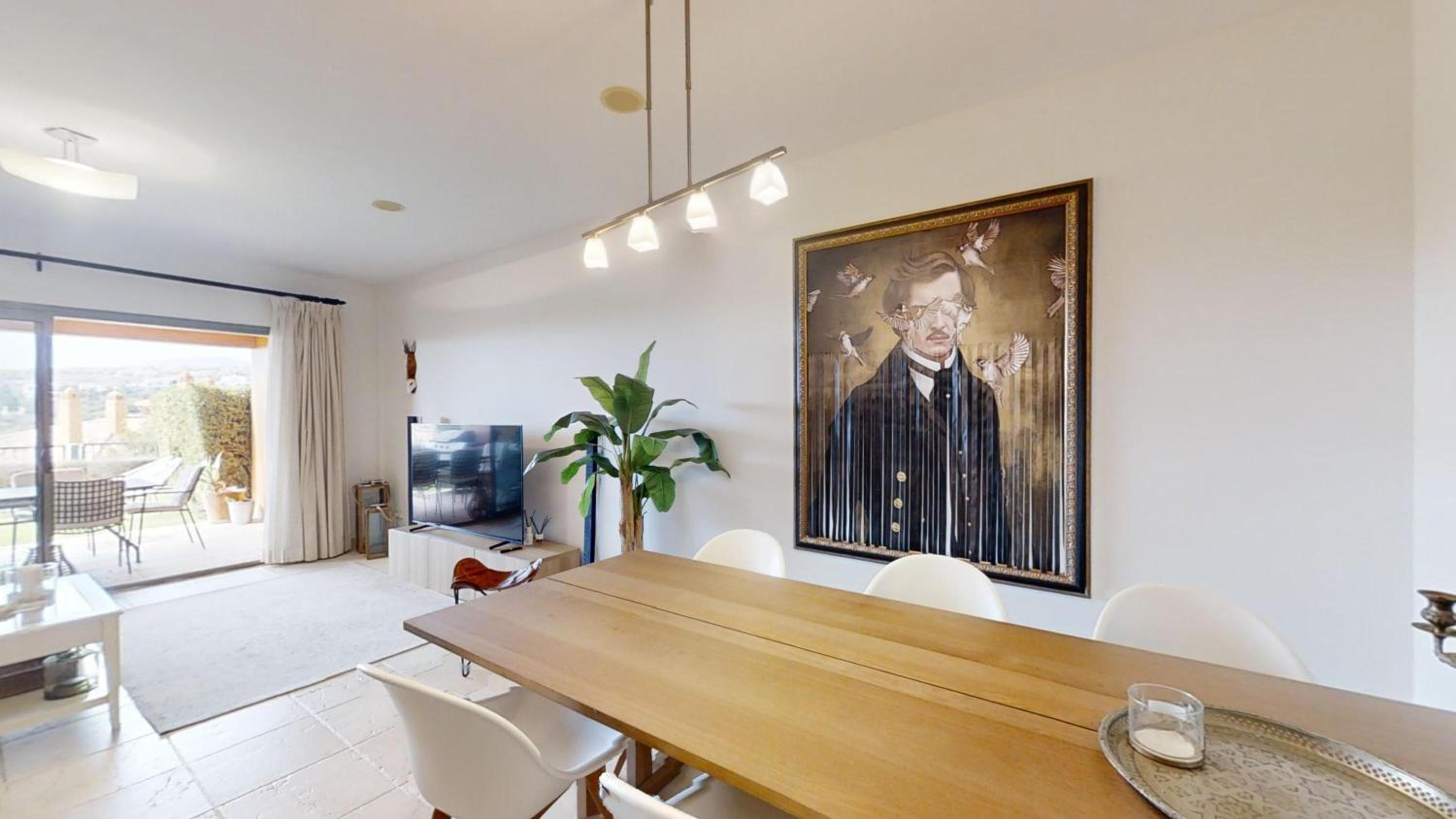 Luxury Ground Floor Apartment with Spa Facilities