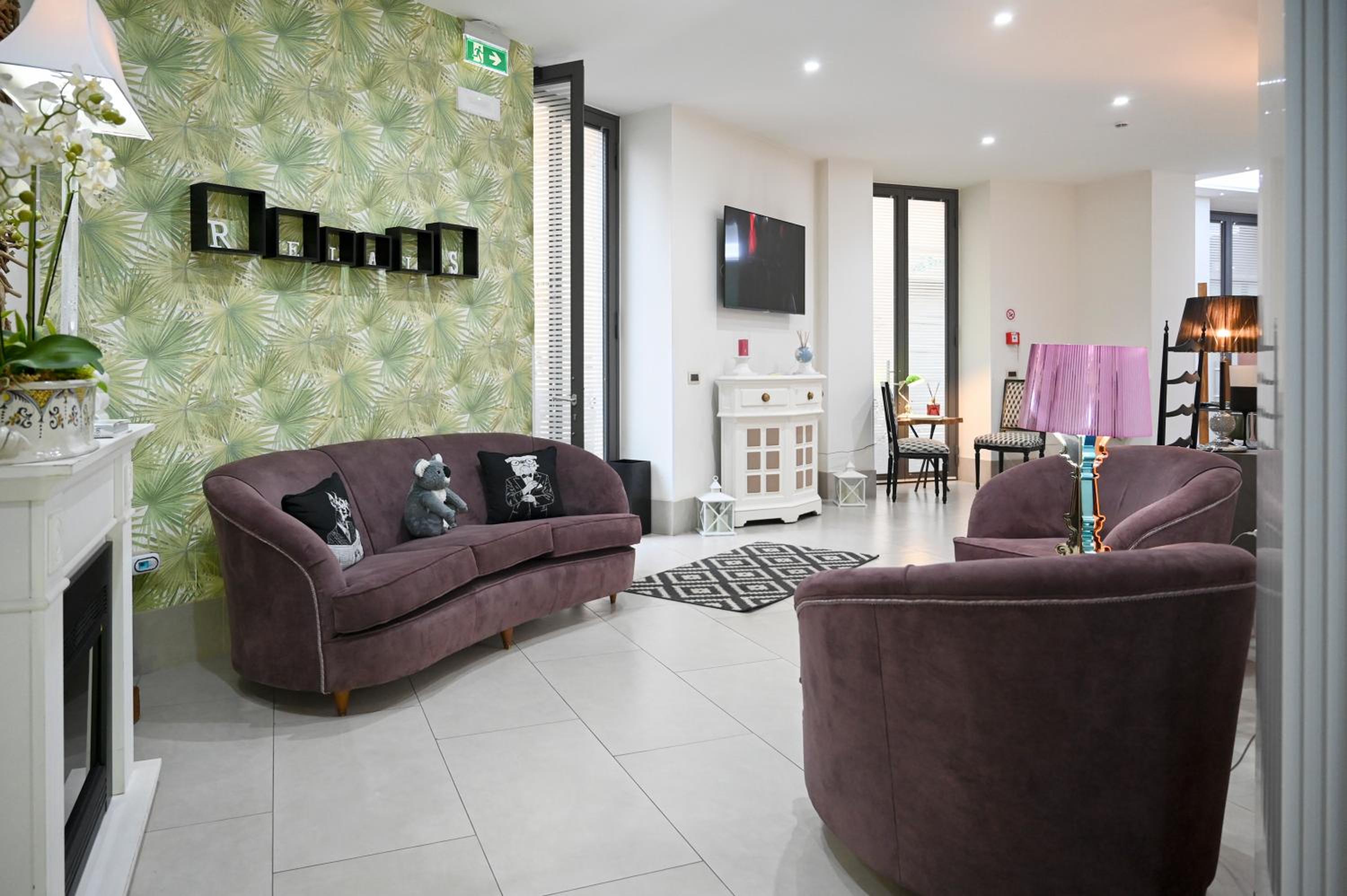 lounge