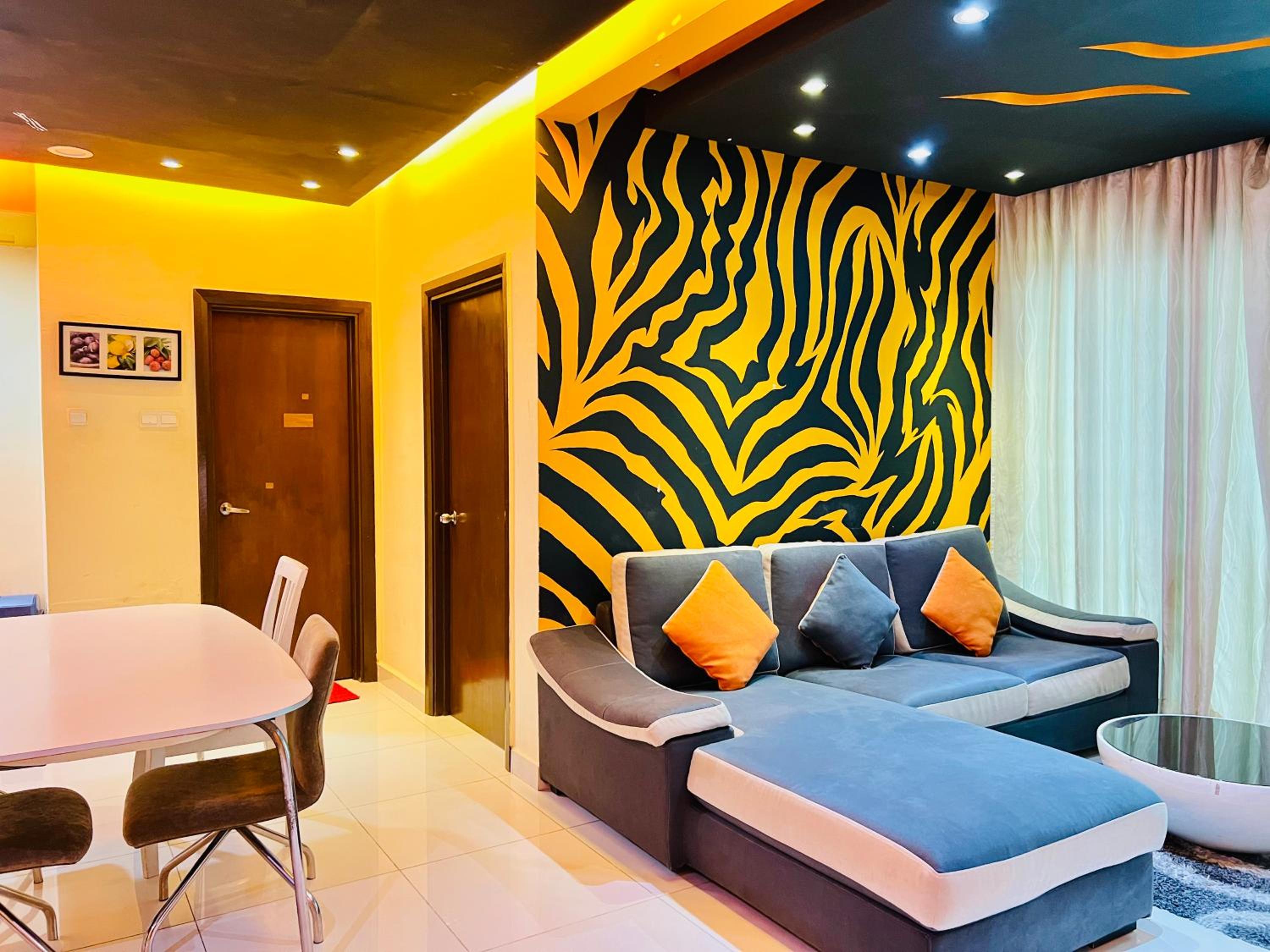 Regalia Suites Skypool View KLCC by Enjoy your stay