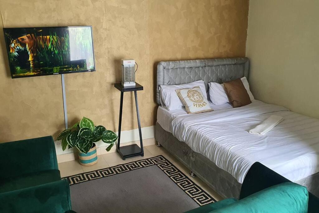Nakuru back packers accomodation view 4