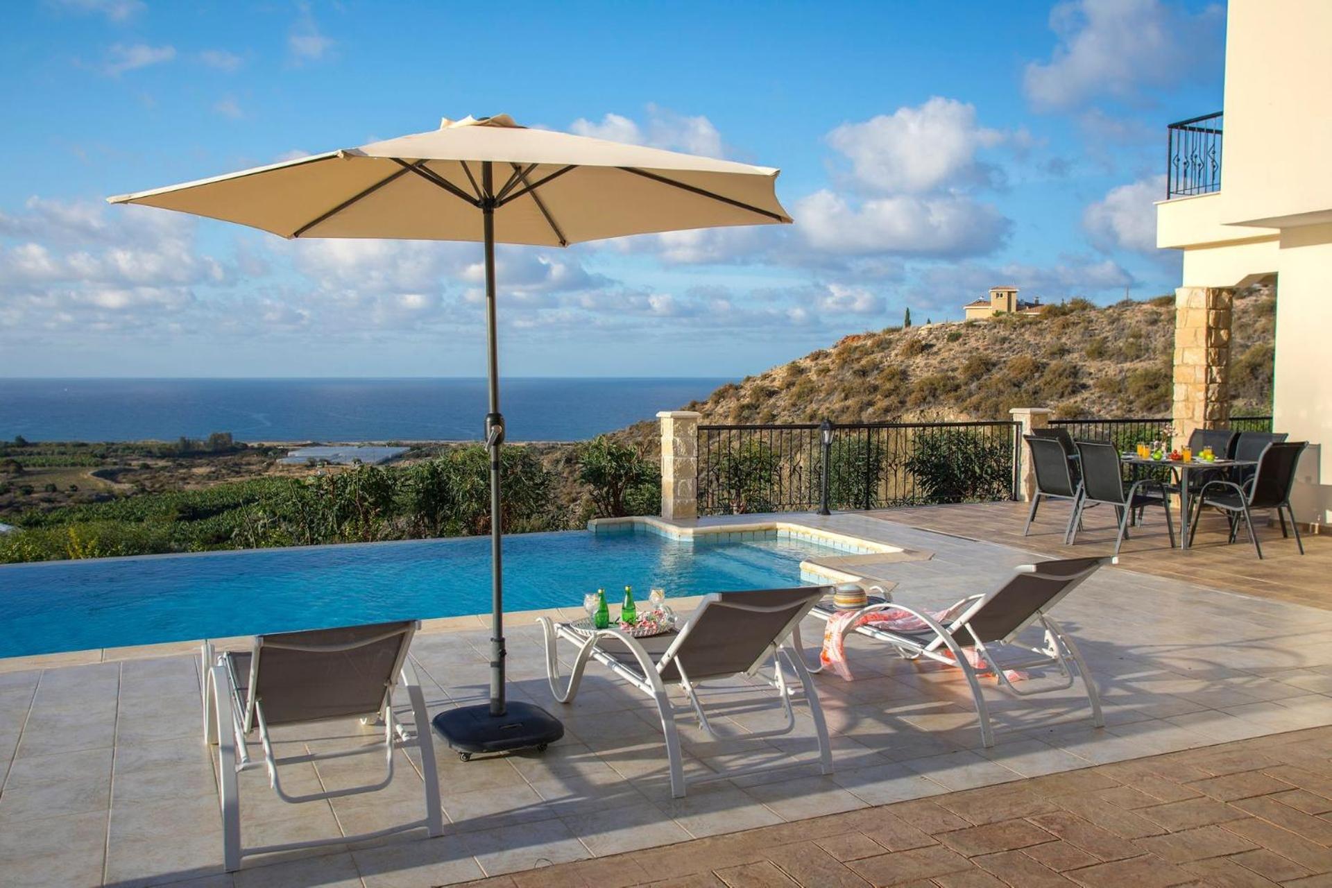 Magnificent Coral Bay Villa - Villa Azure Cove - 3 Bedrooms - Great Sea Views - Well-Furnished