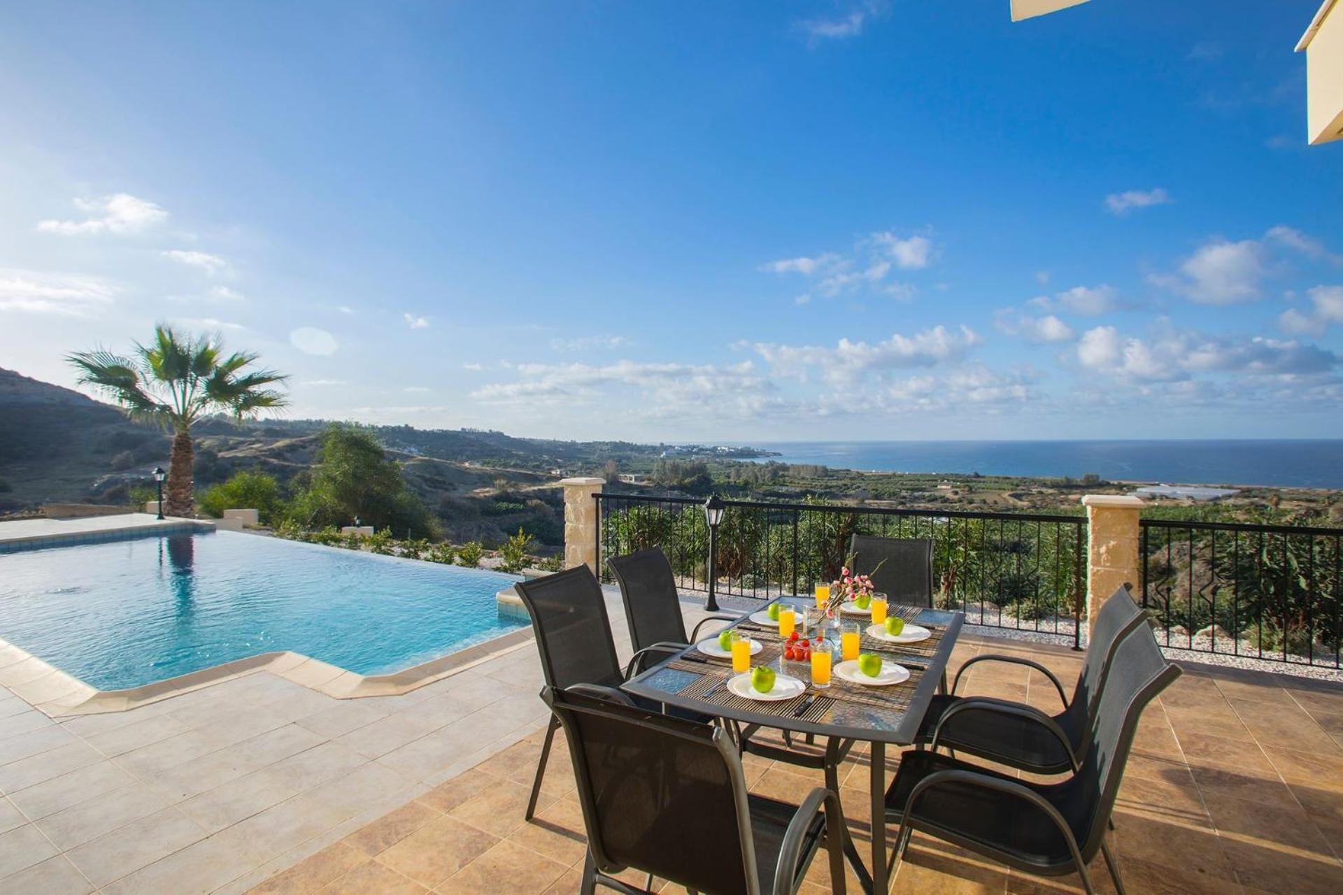 Magnificent Coral Bay Villa - Villa Azure Cove - 3 Bedrooms - Great Sea Views - Well-Furnished