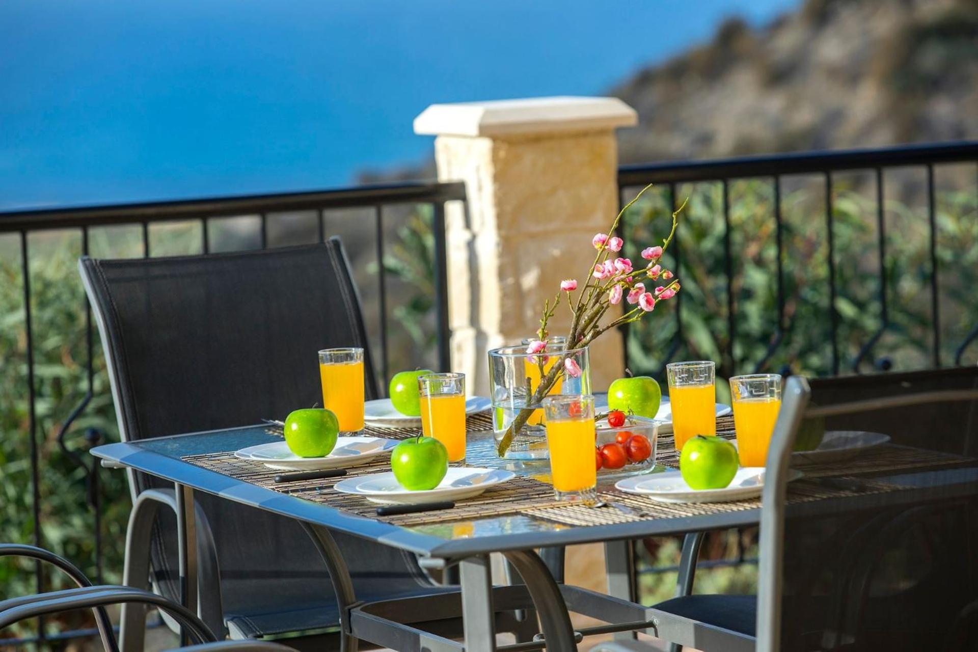 Magnificent Coral Bay Villa - Villa Azure Cove - 3 Bedrooms - Great Sea Views - Well-Furnished