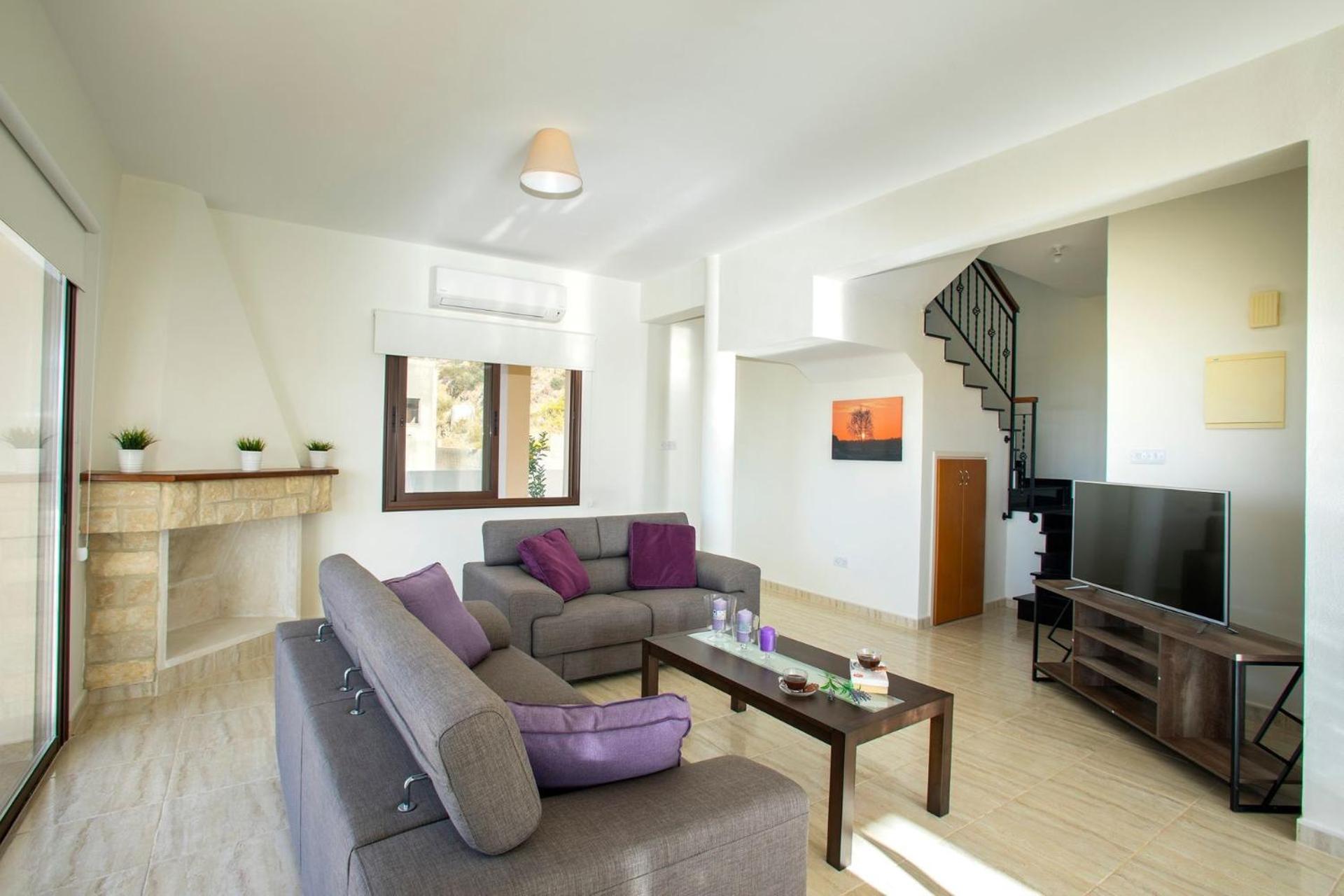 Magnificent Coral Bay Villa - Villa Azure Cove - 3 Bedrooms - Great Sea Views - Well-Furnished